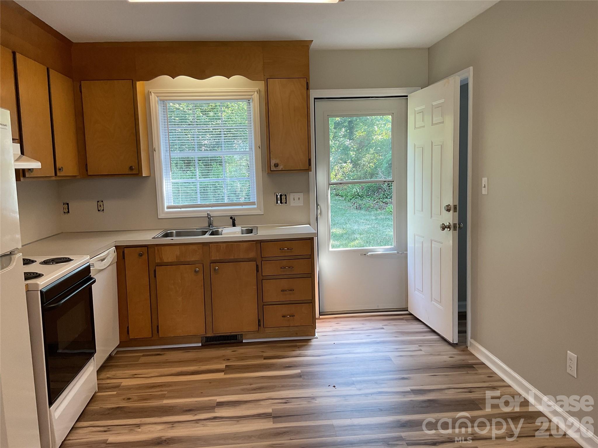 5107 Harris Farm Road
