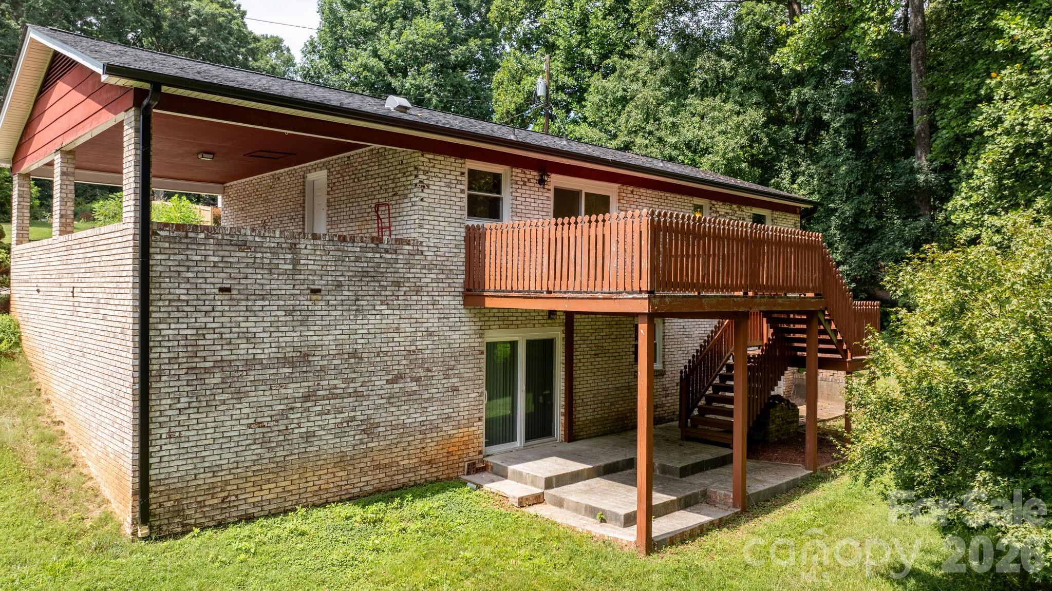 2428 Cedar Valley Drive