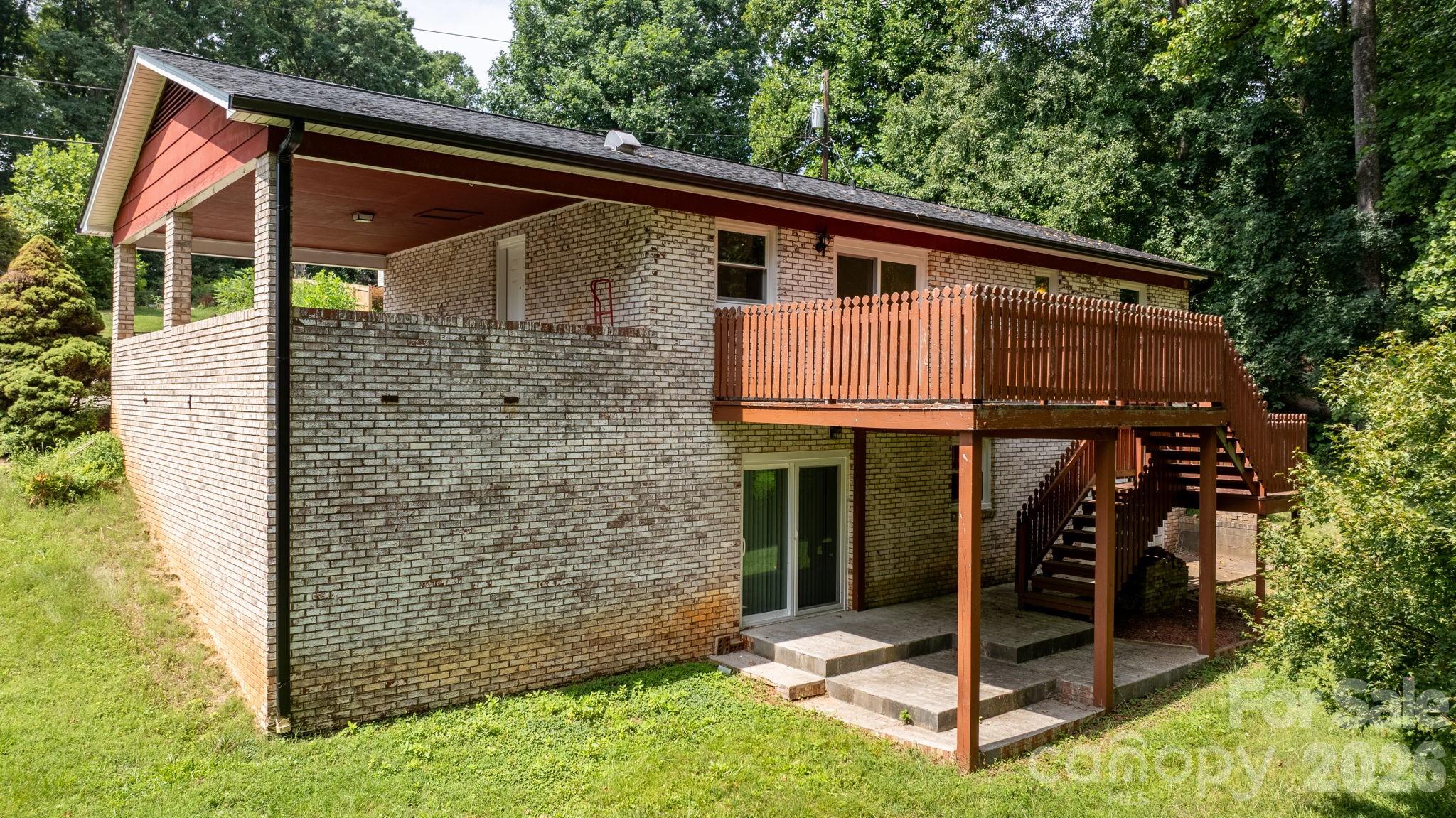 2428 Cedar Valley Drive