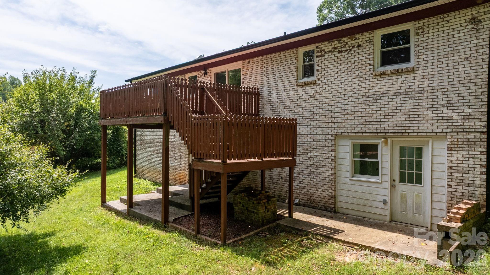 2428 Cedar Valley Drive