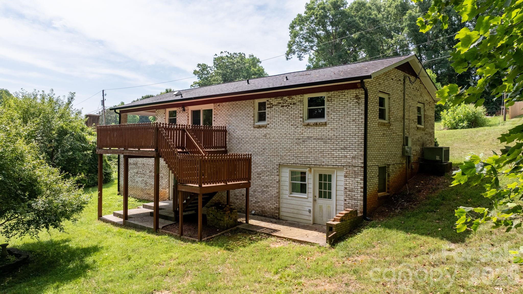 2428 Cedar Valley Drive
