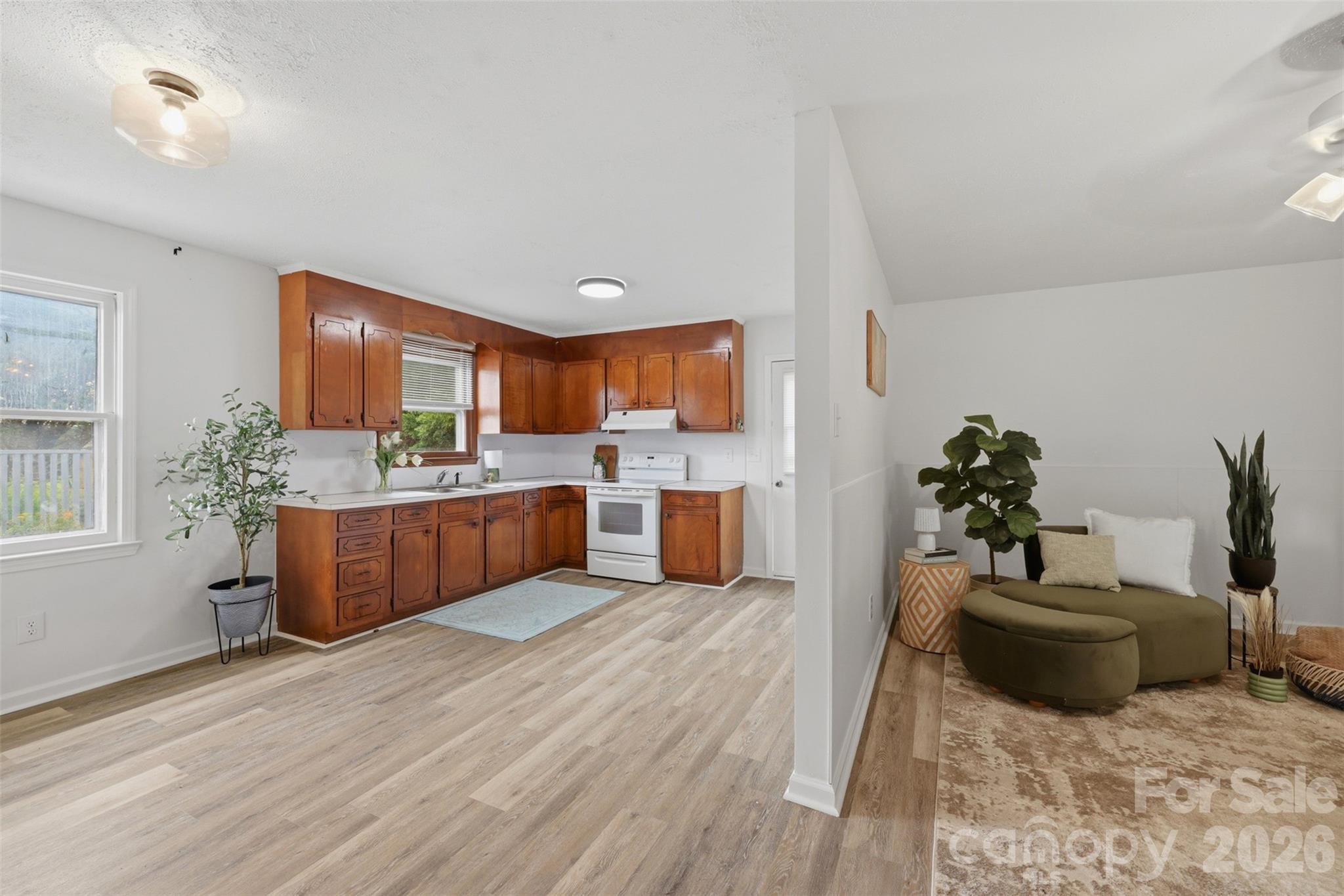 1237 Venus Street