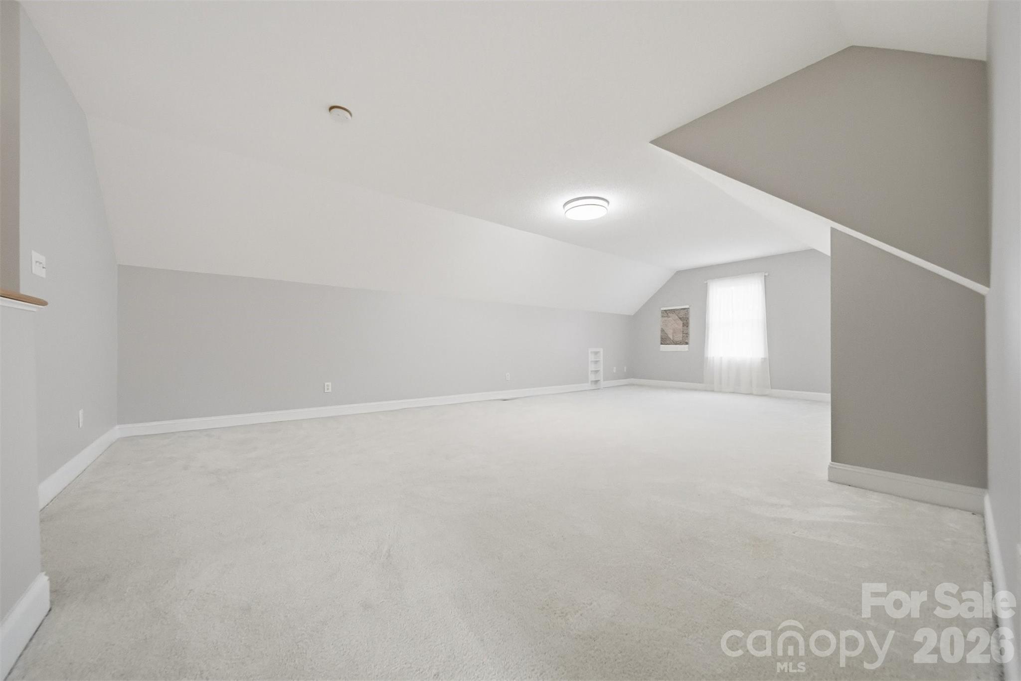 920 Barrington Drive NE