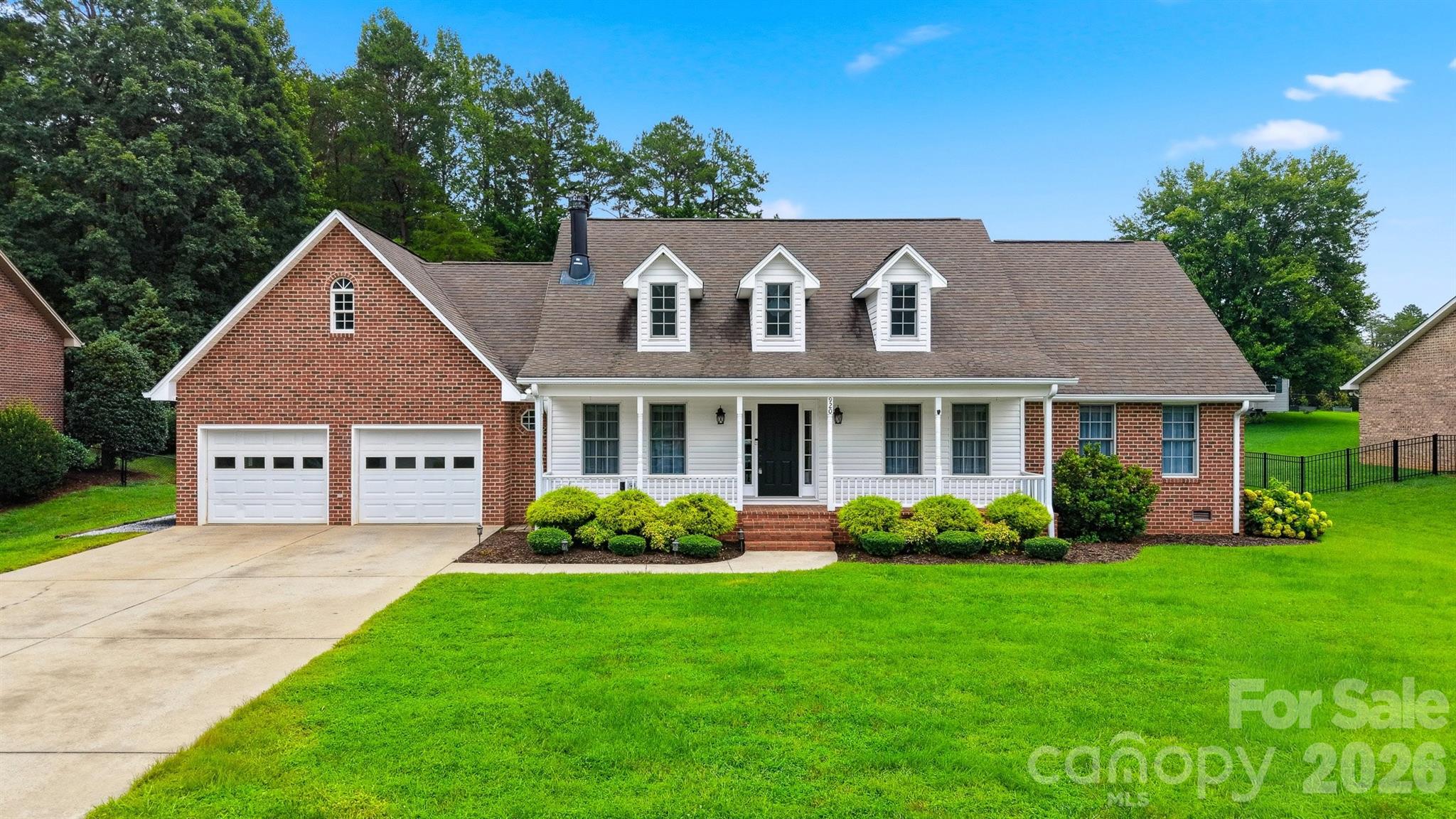 920 Barrington Drive NE