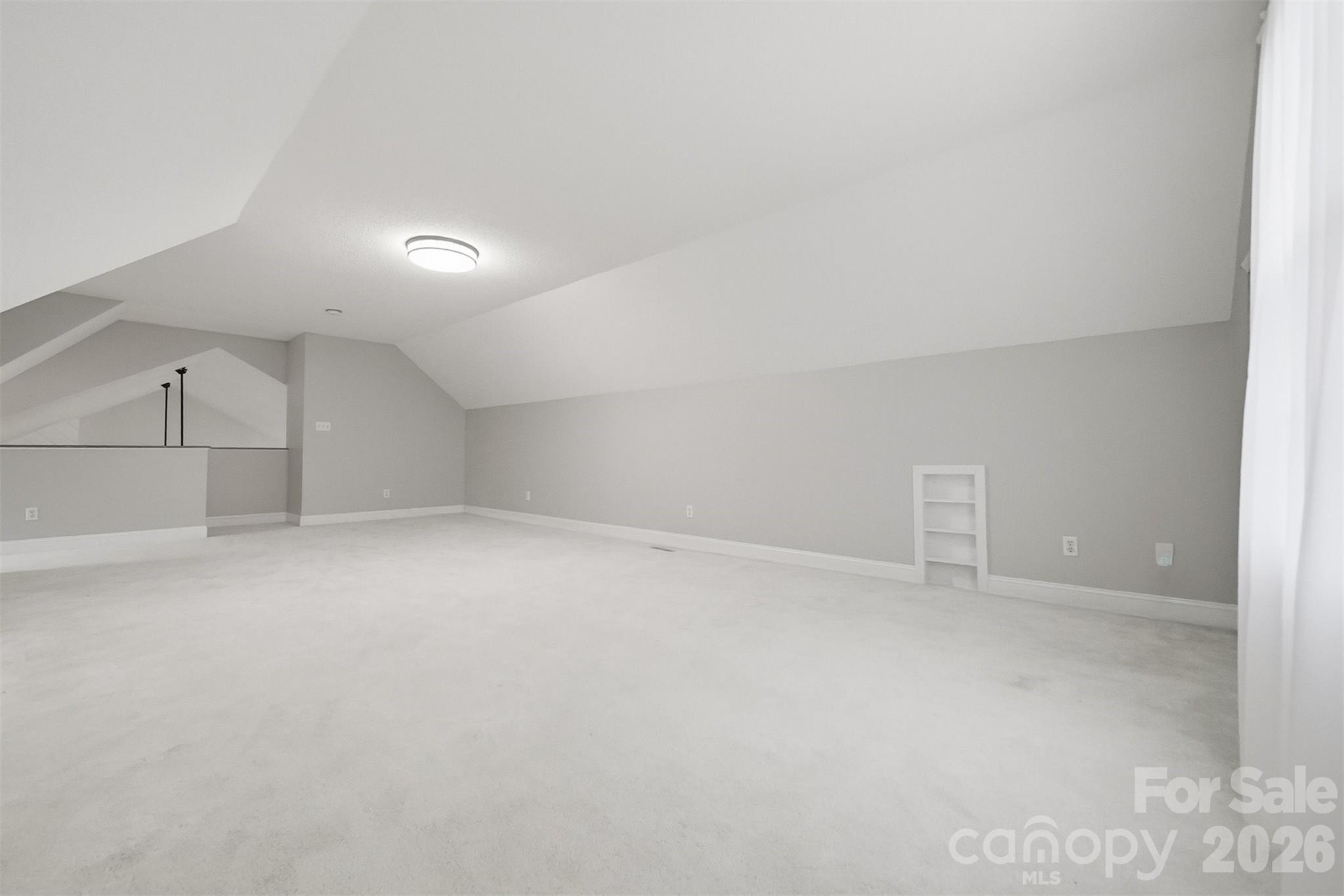 920 Barrington Drive NE