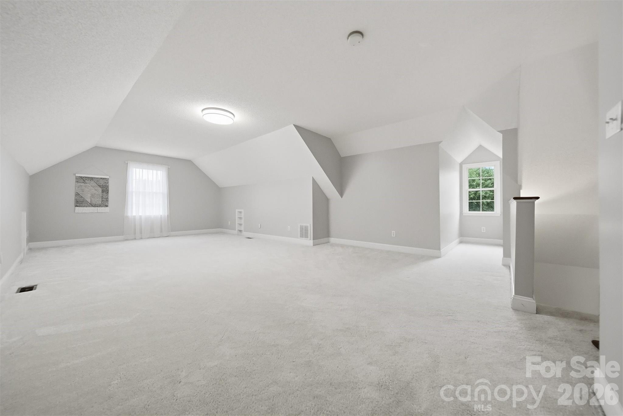 920 Barrington Drive NE