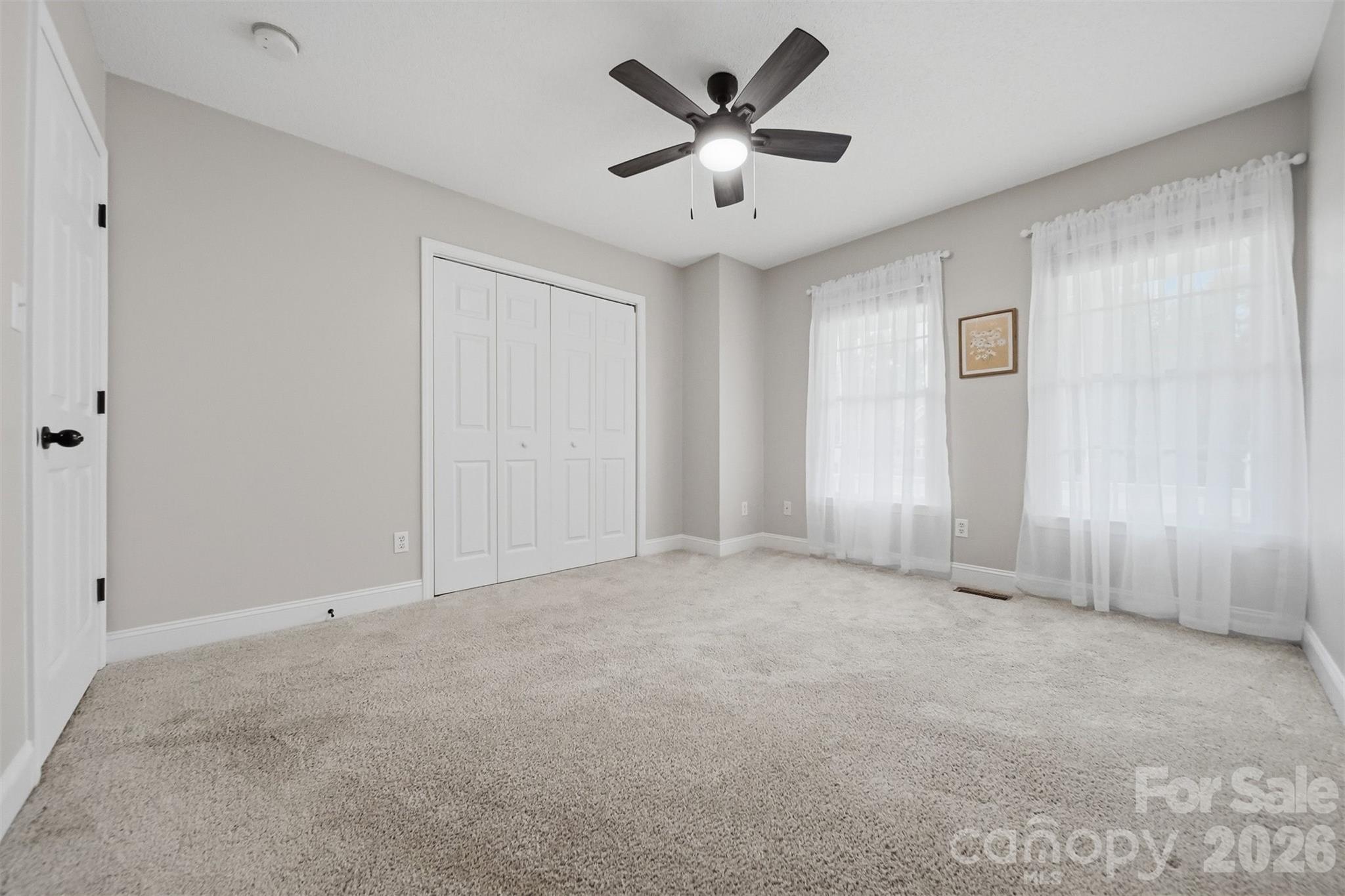 920 Barrington Drive NE