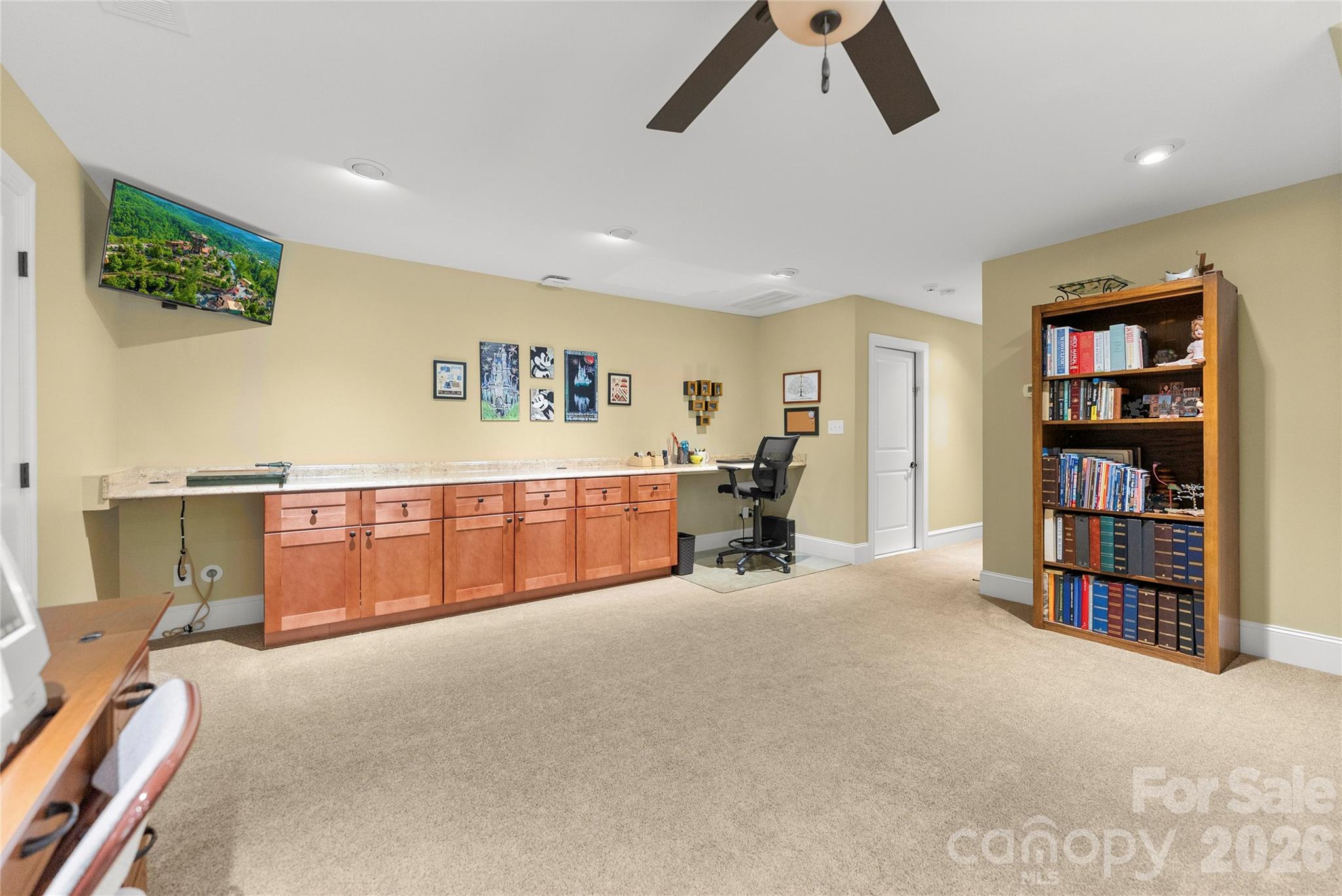 2551 Eagle Drive NE Unit: 6/C