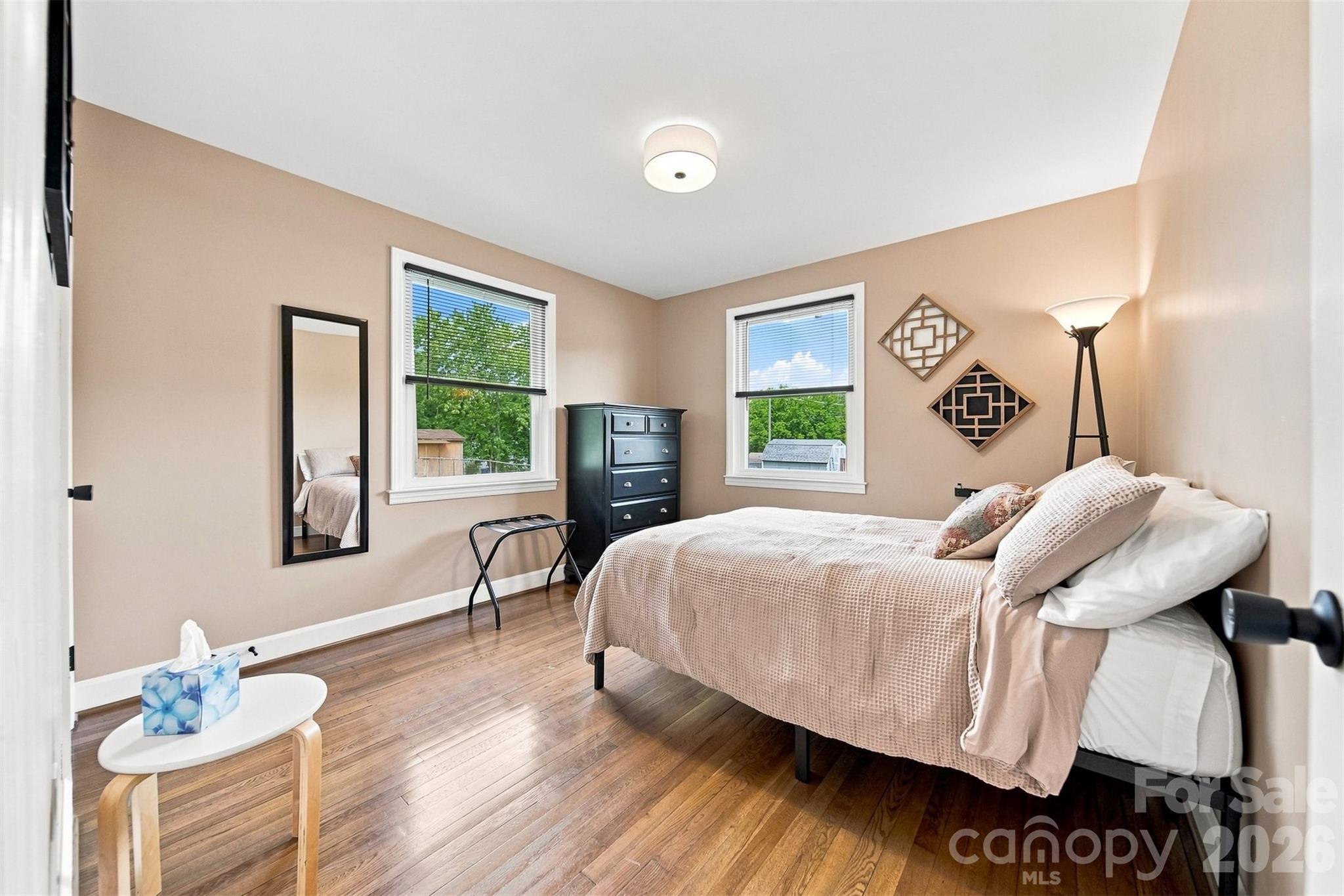 129 33rd Street NW