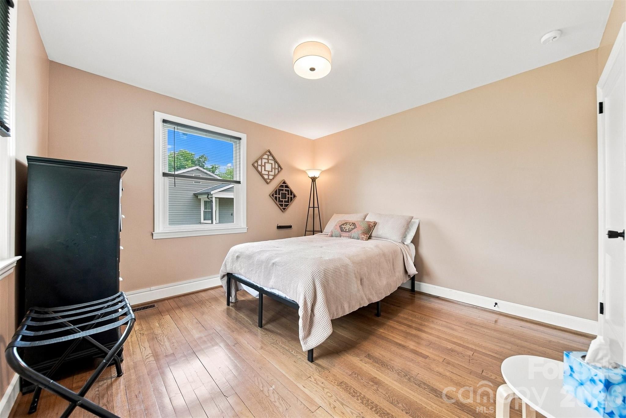129 33rd Street NW