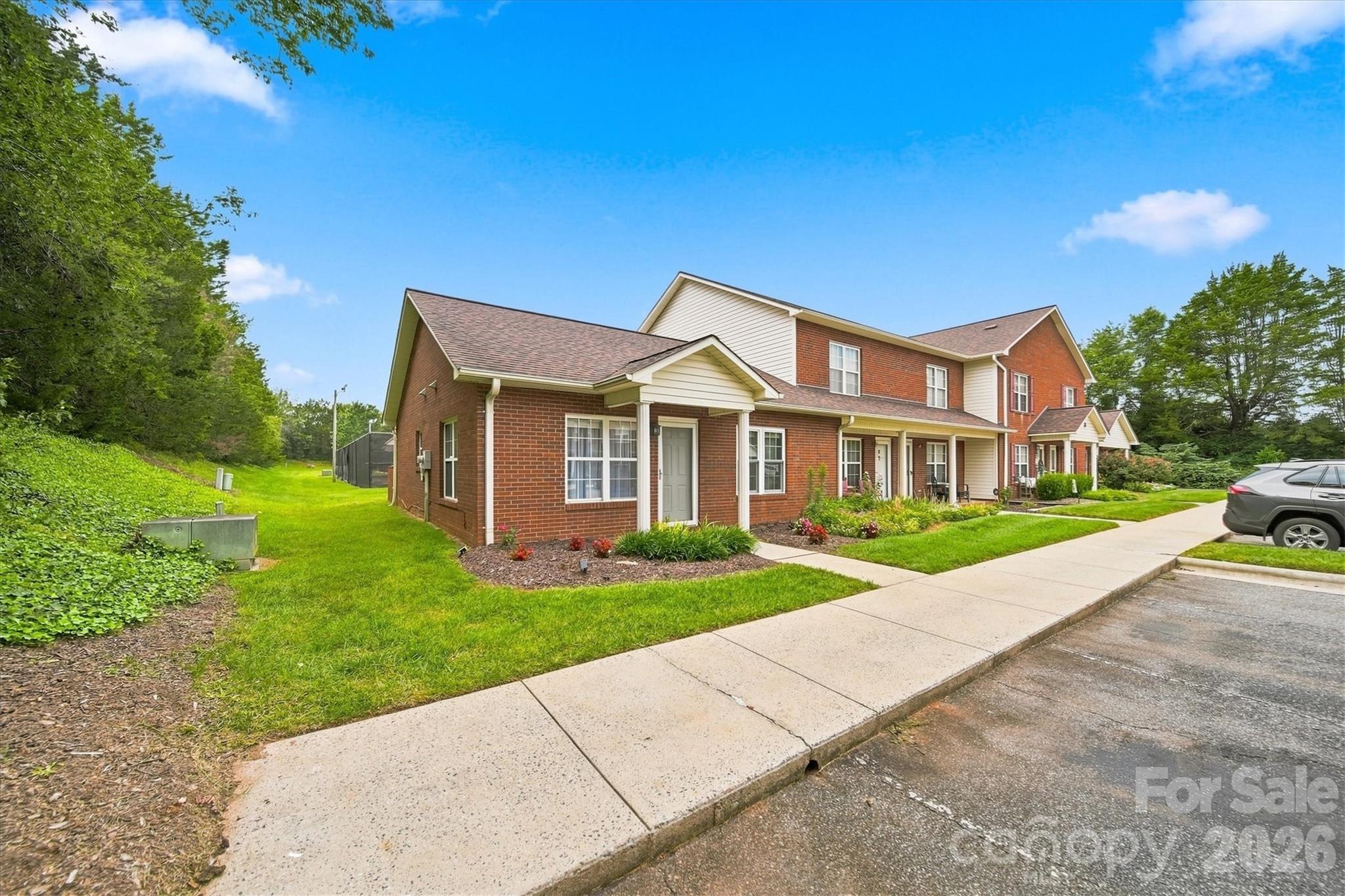 102 Brandywine Drive NE Unit: M-1