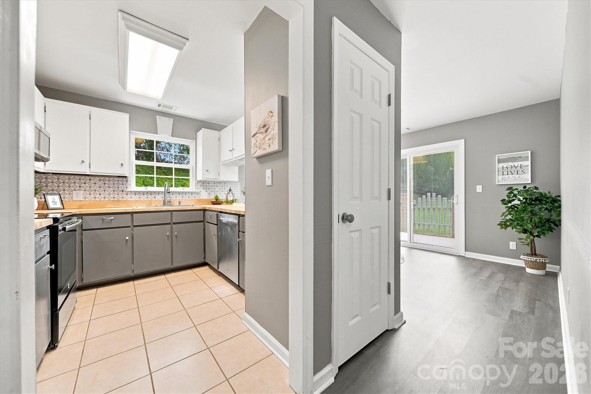 102 Brandywine Drive NE Unit: M-1