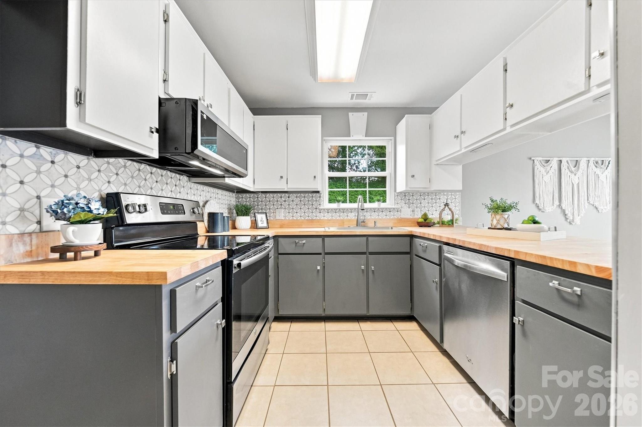 102 Brandywine Drive NE Unit: M-1