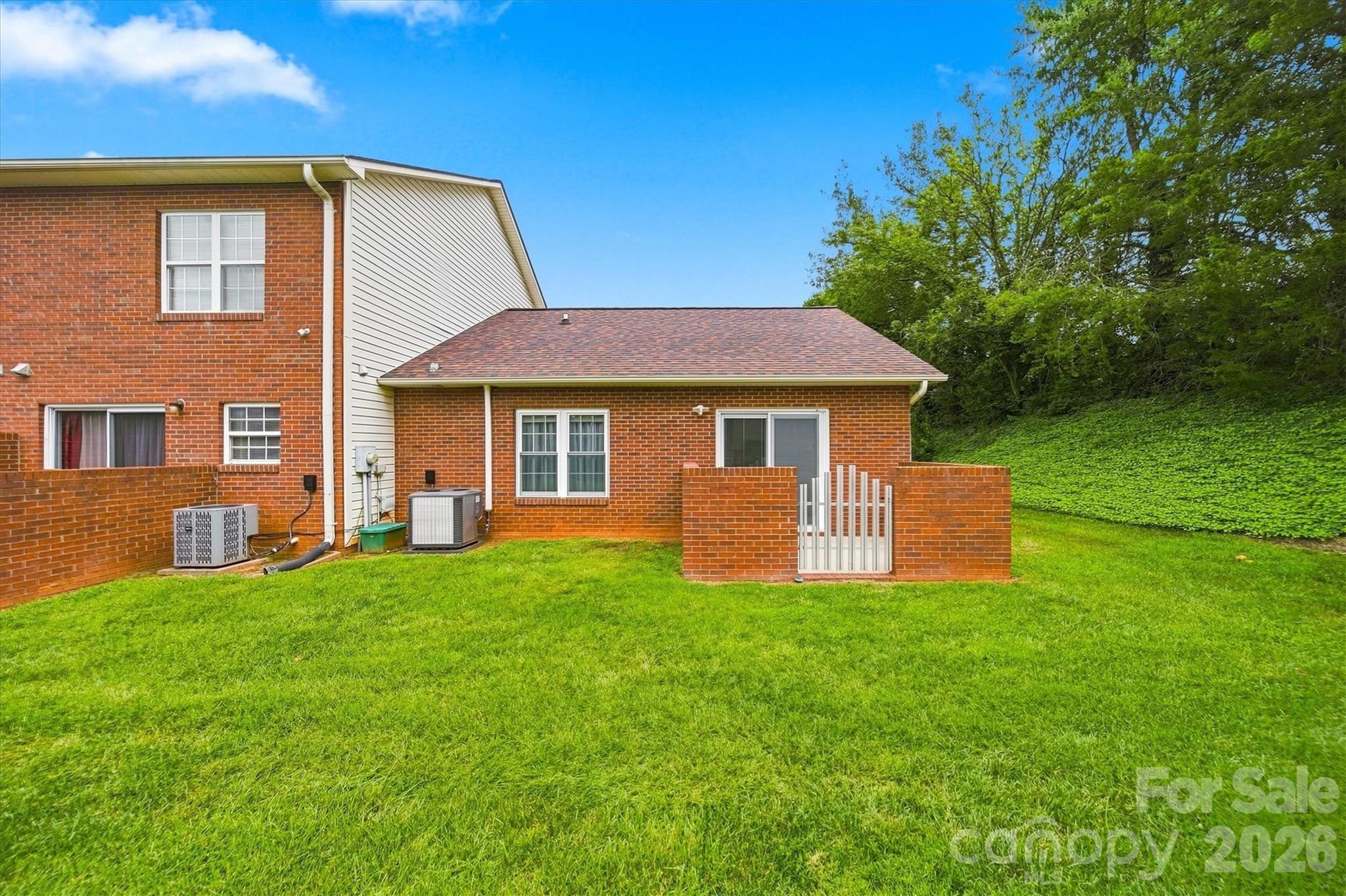 102 Brandywine Drive NE Unit: M-1