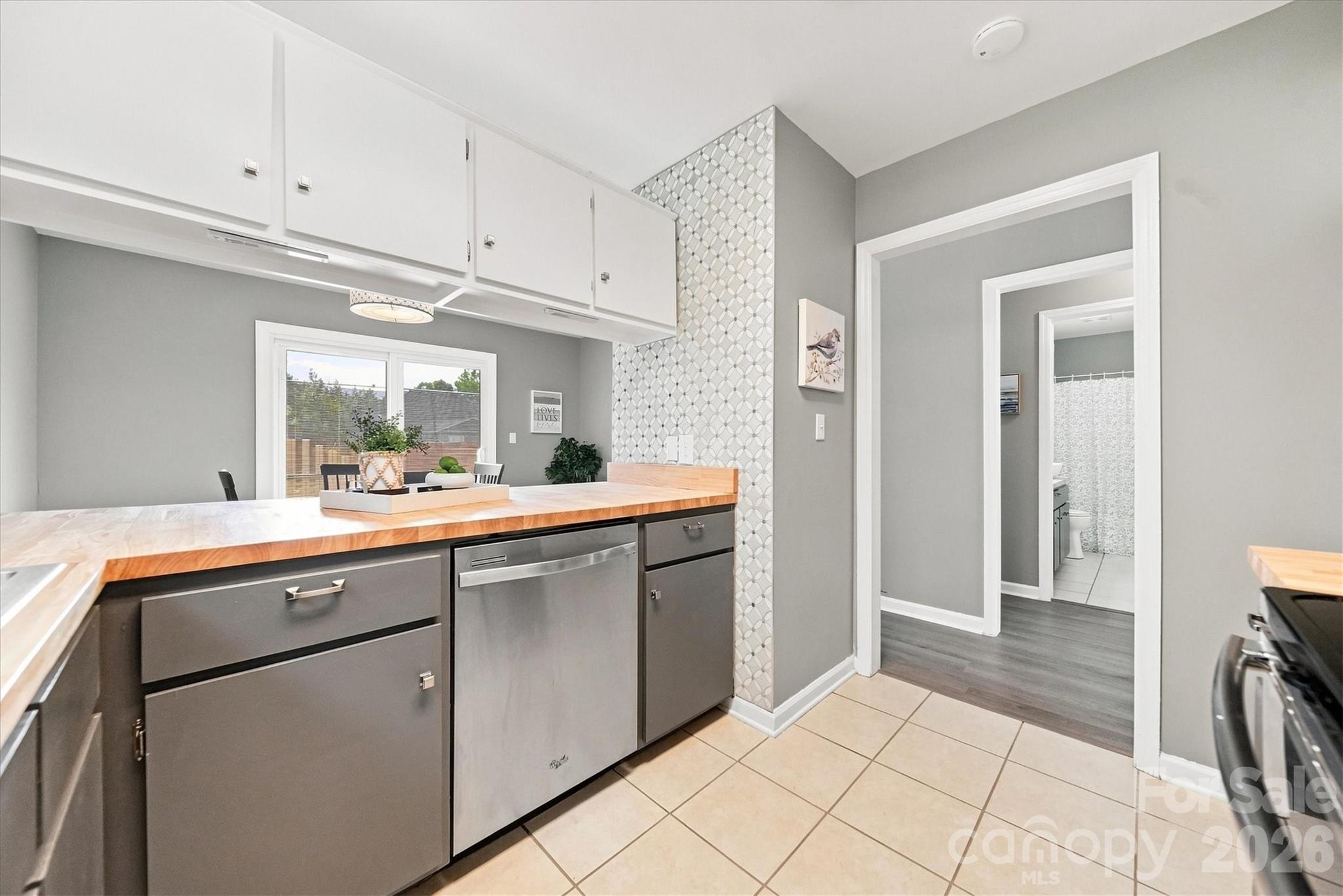 102 Brandywine Drive NE Unit: M-1