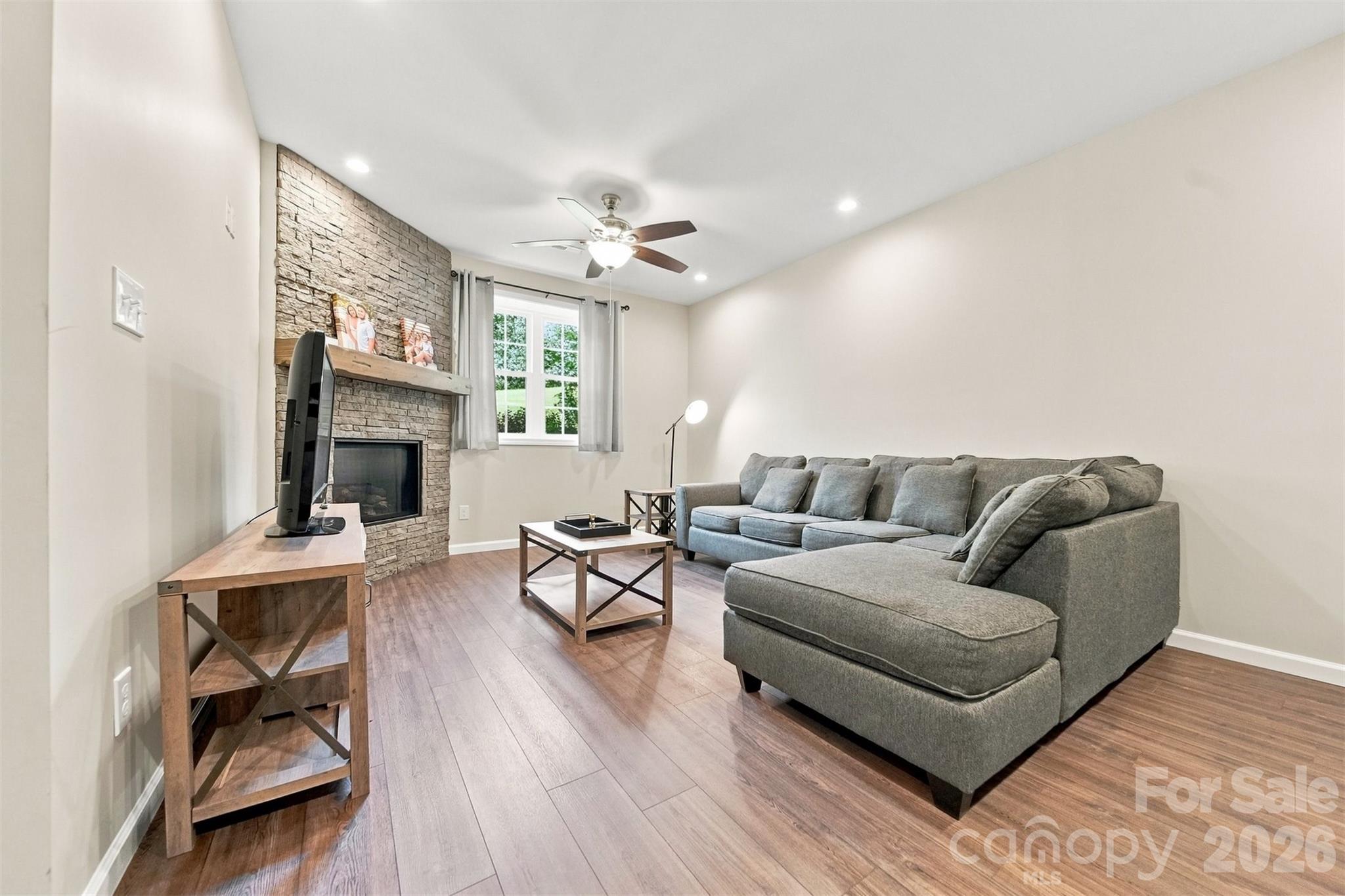 2953 2nd Street Court NW