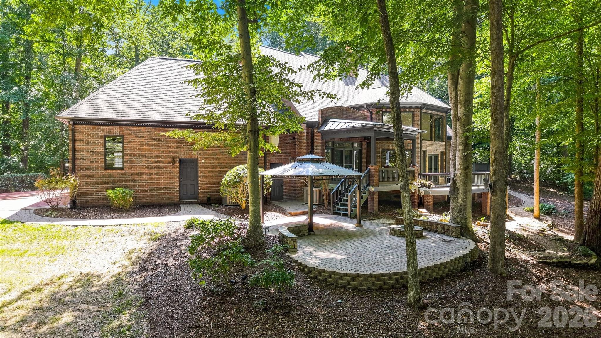 296 Culloden Road