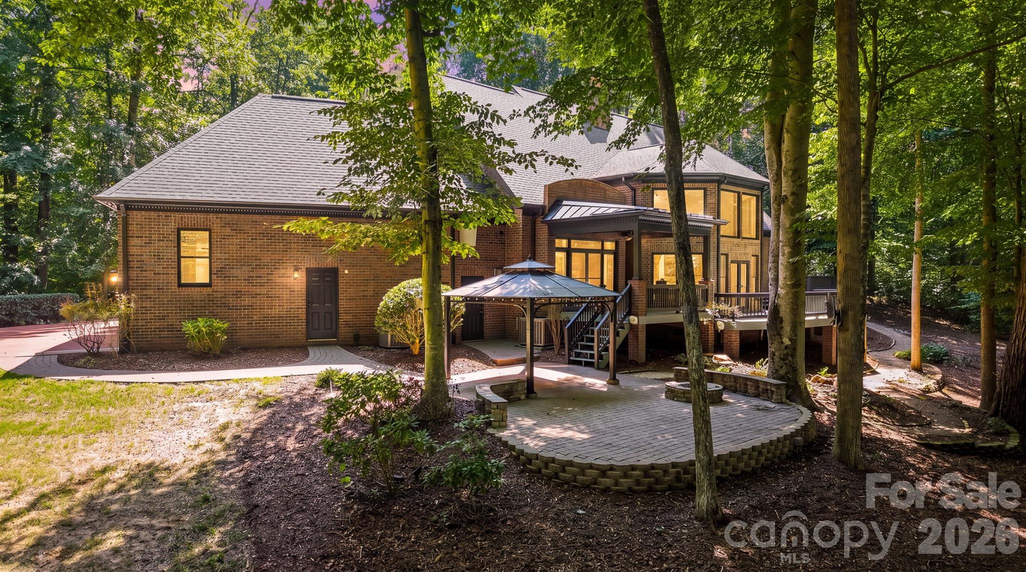 296 Culloden Road