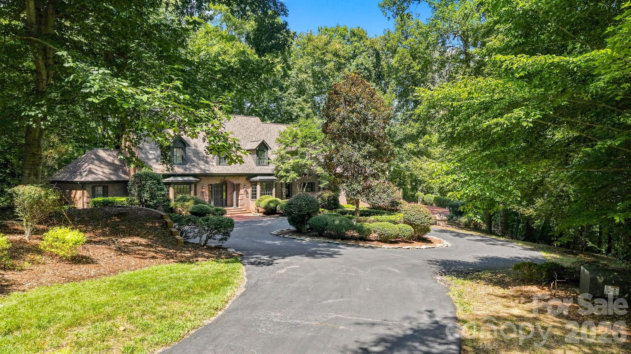 296 Culloden Road