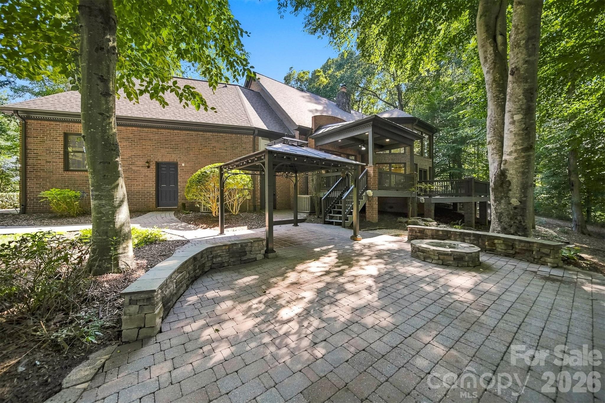 296 Culloden Road