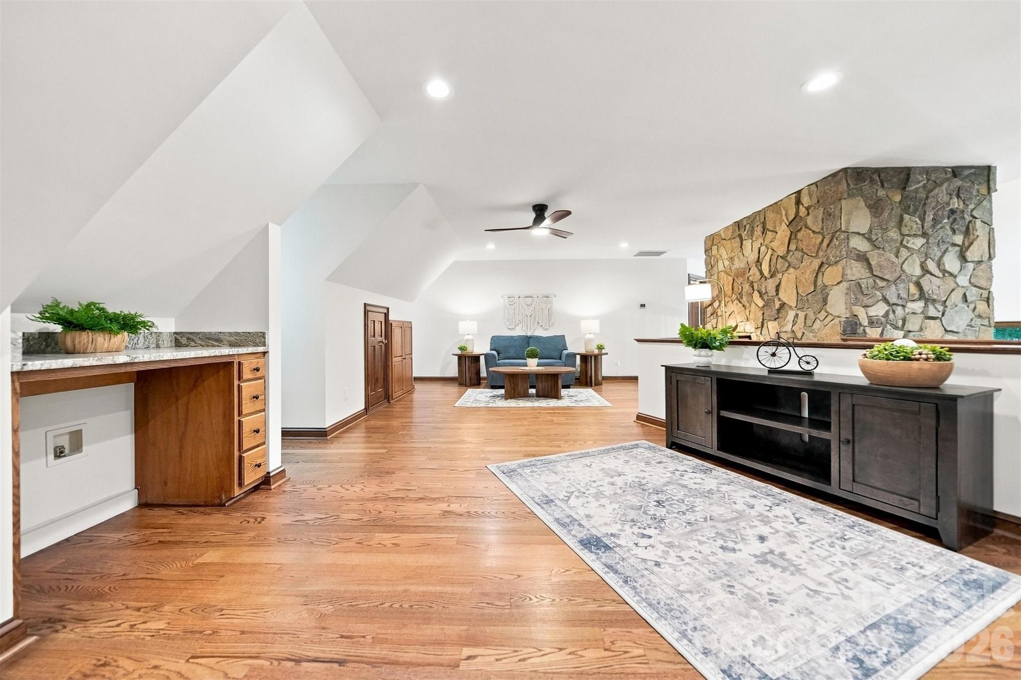 296 Culloden Road