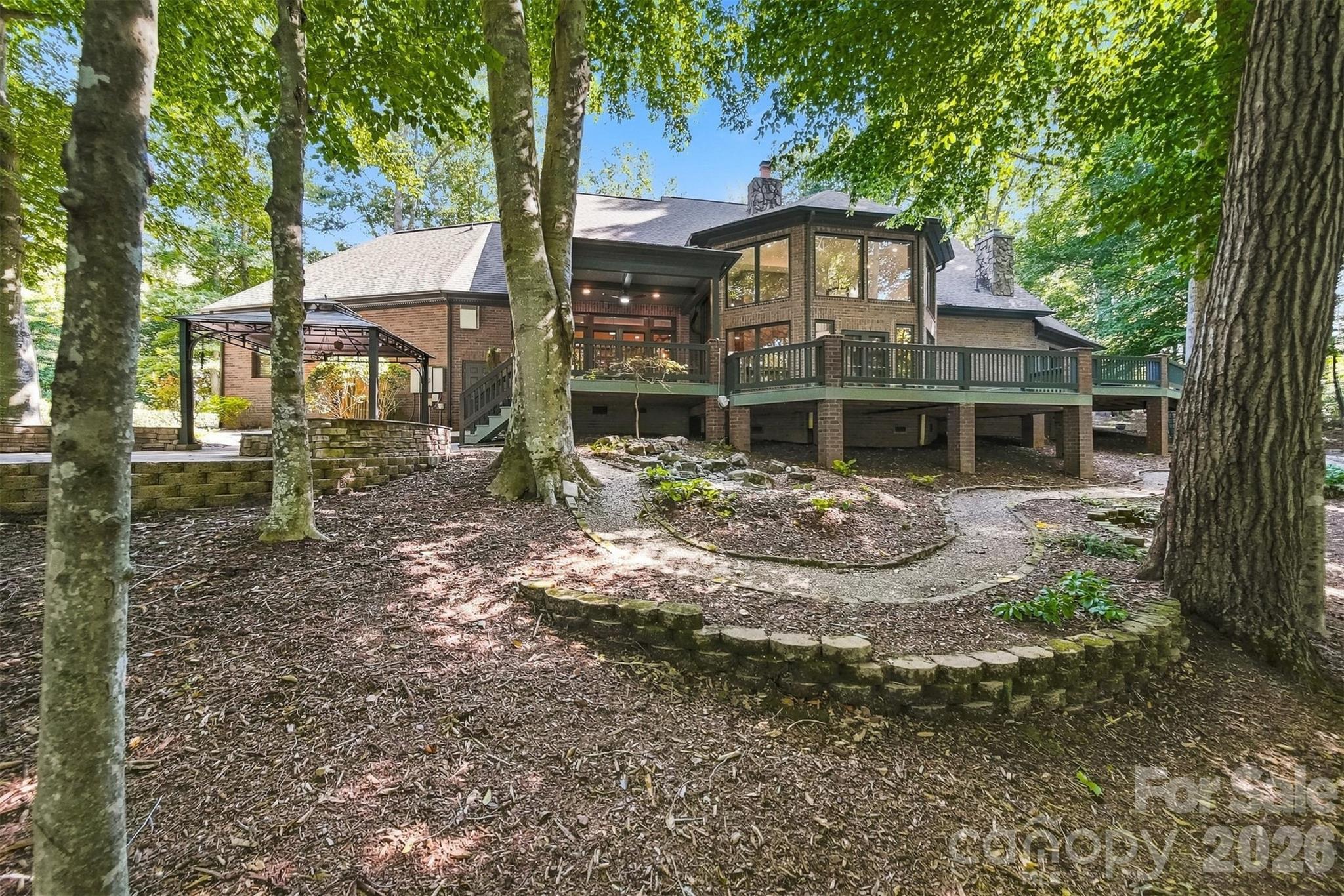 296 Culloden Road