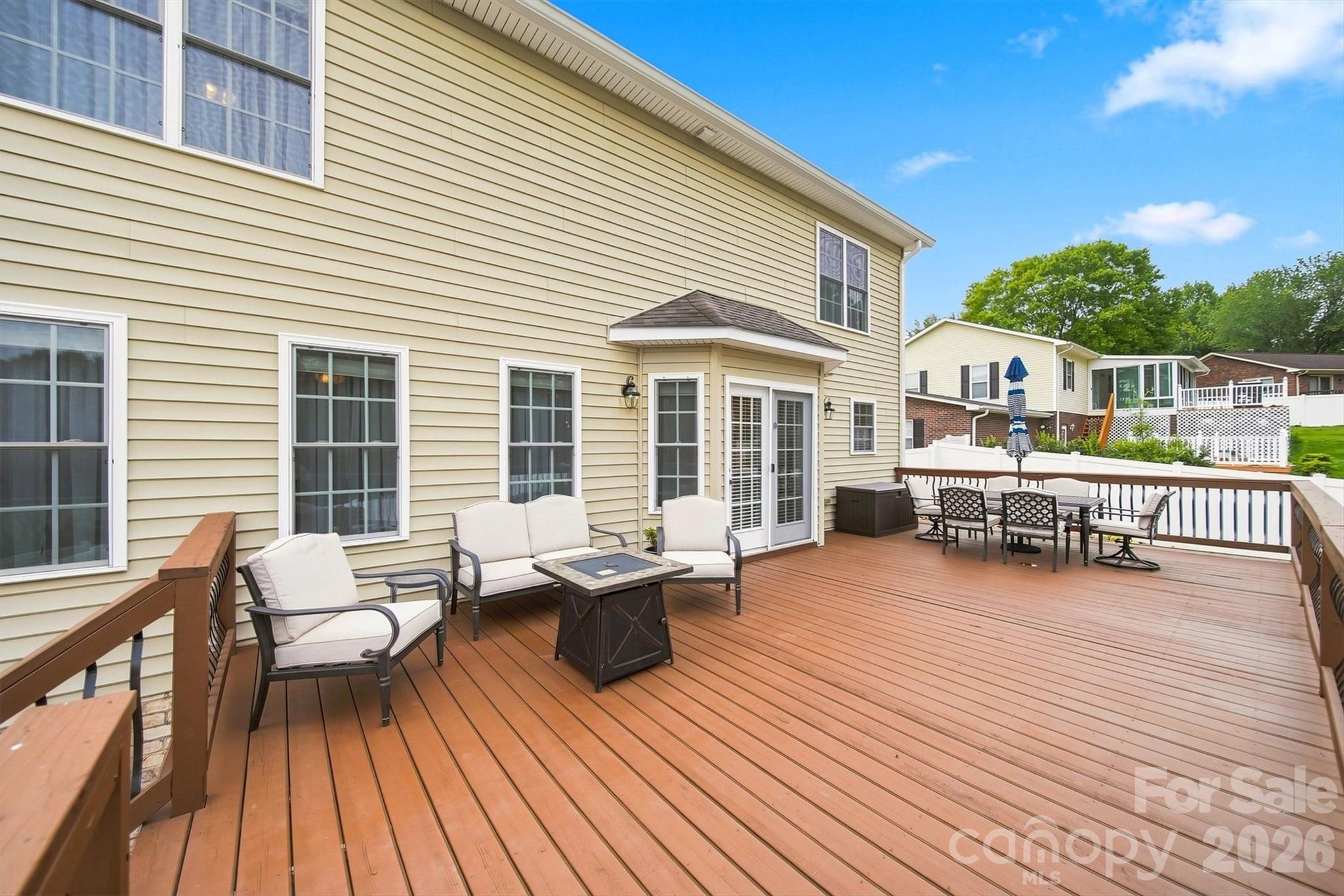 6011 Dockside Drive