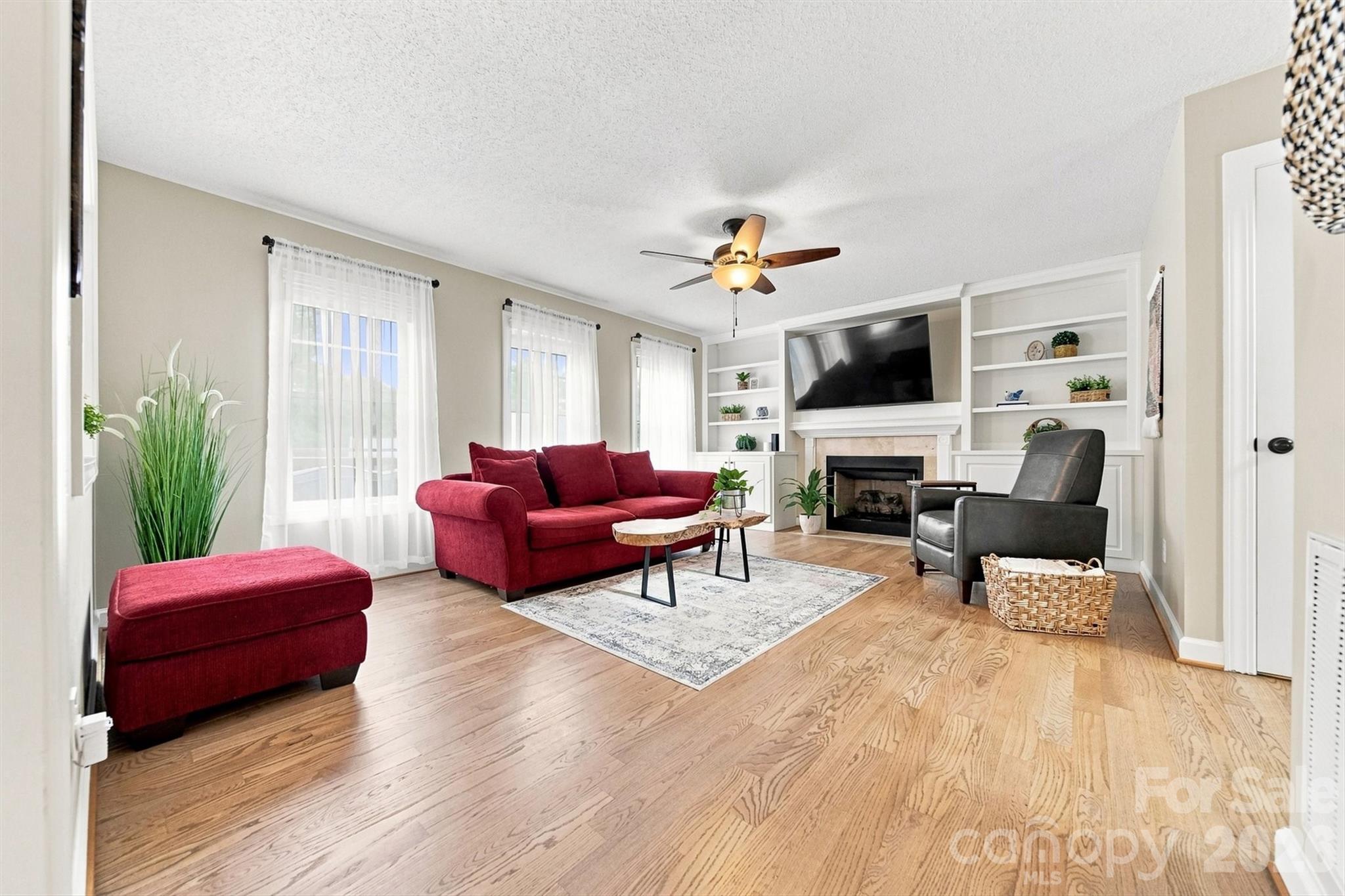6011 Dockside Drive