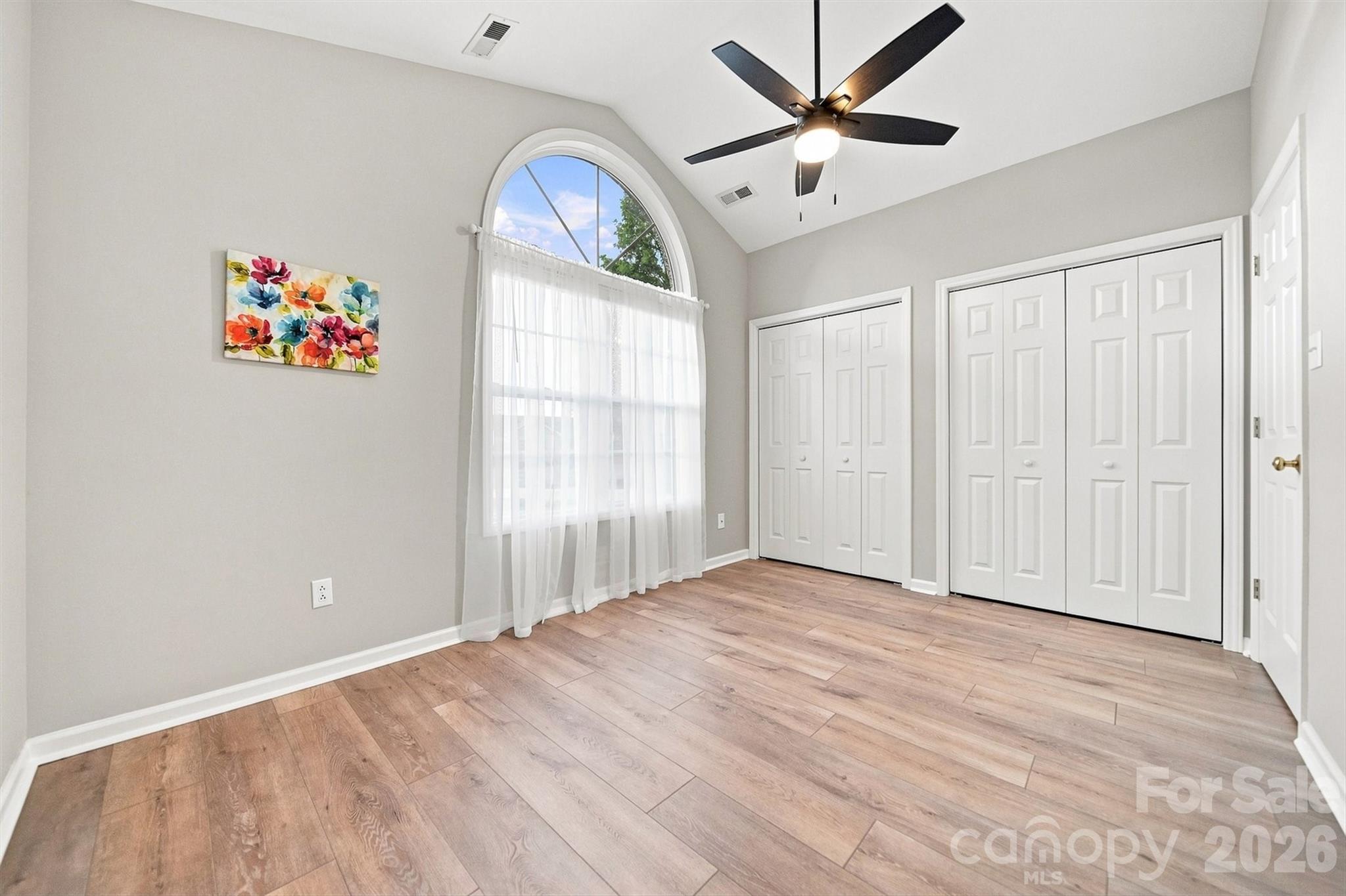 2556 23rd Street Drive NE