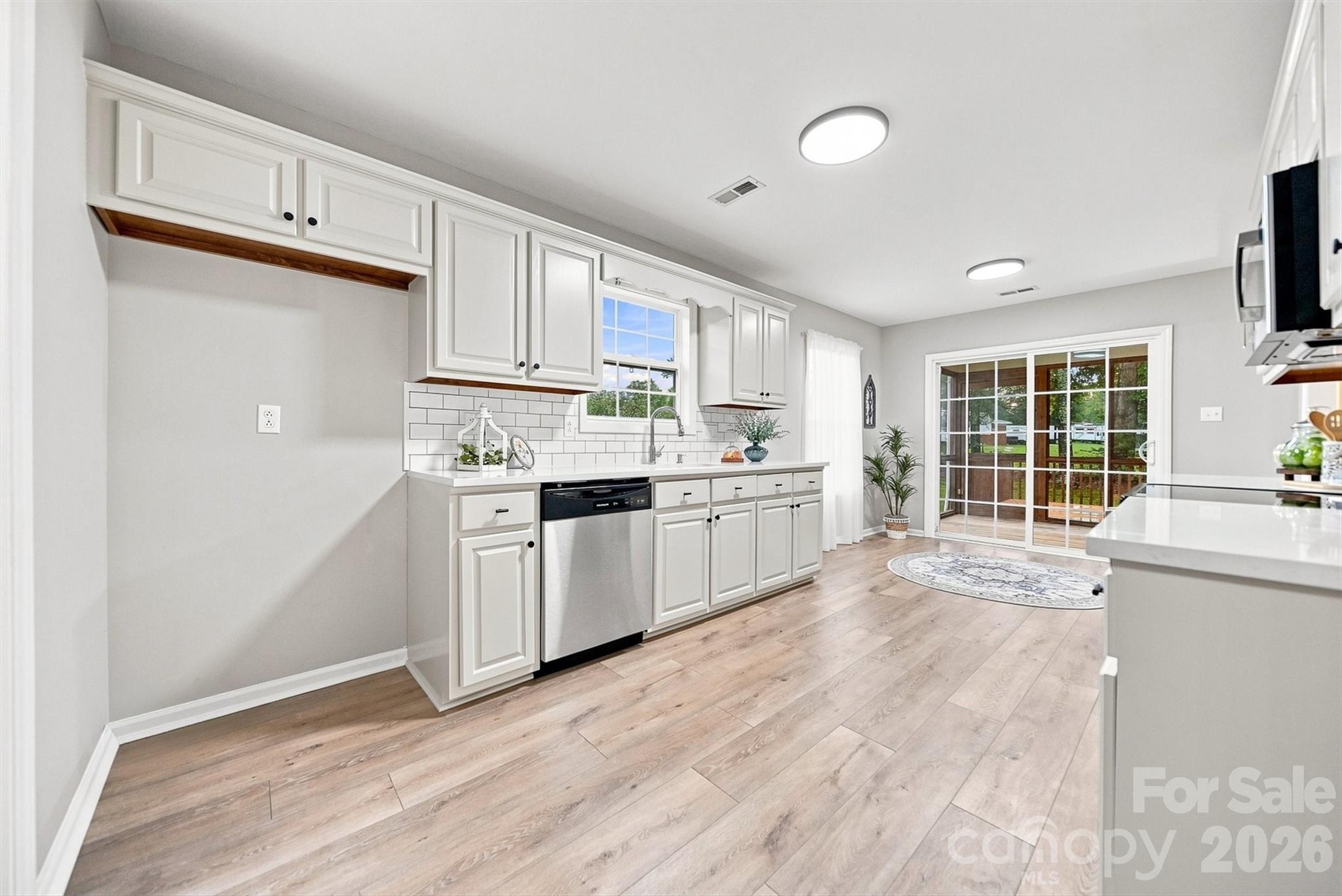 2556 23rd Street Drive NE