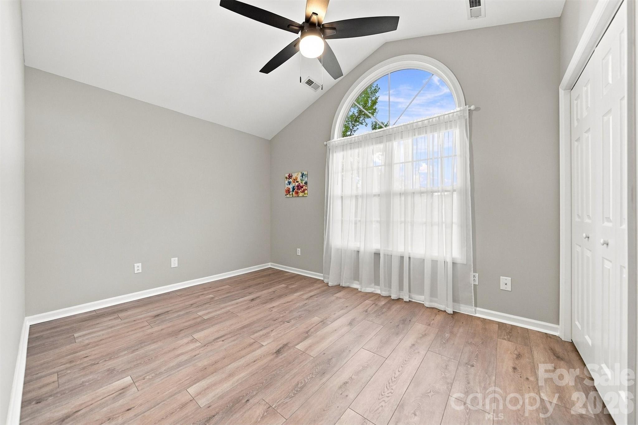 2556 23rd Street Drive NE