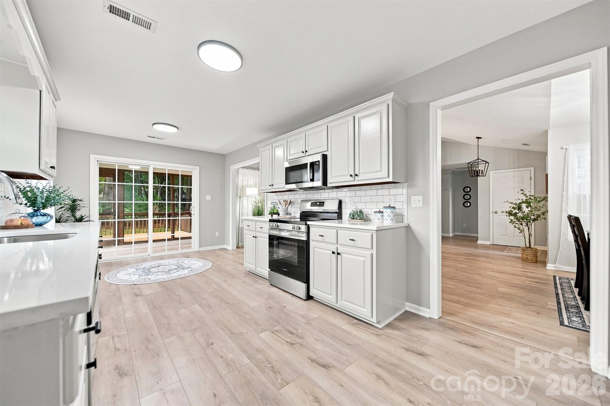 2556 23rd Street Drive NE