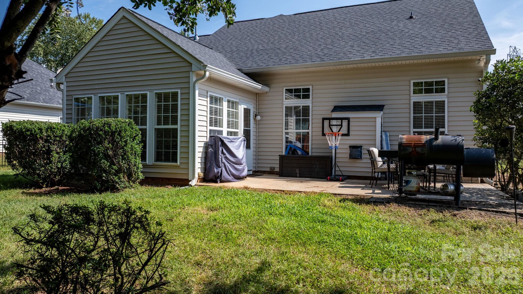 2413 Smith Cove Road