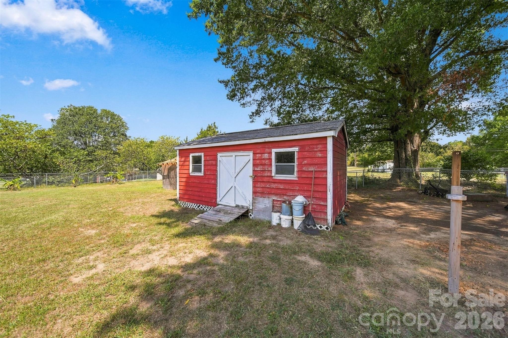 4273 Springs Road