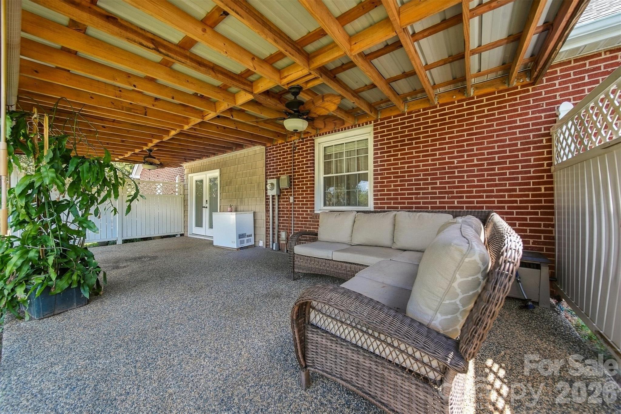 4273 Springs Road