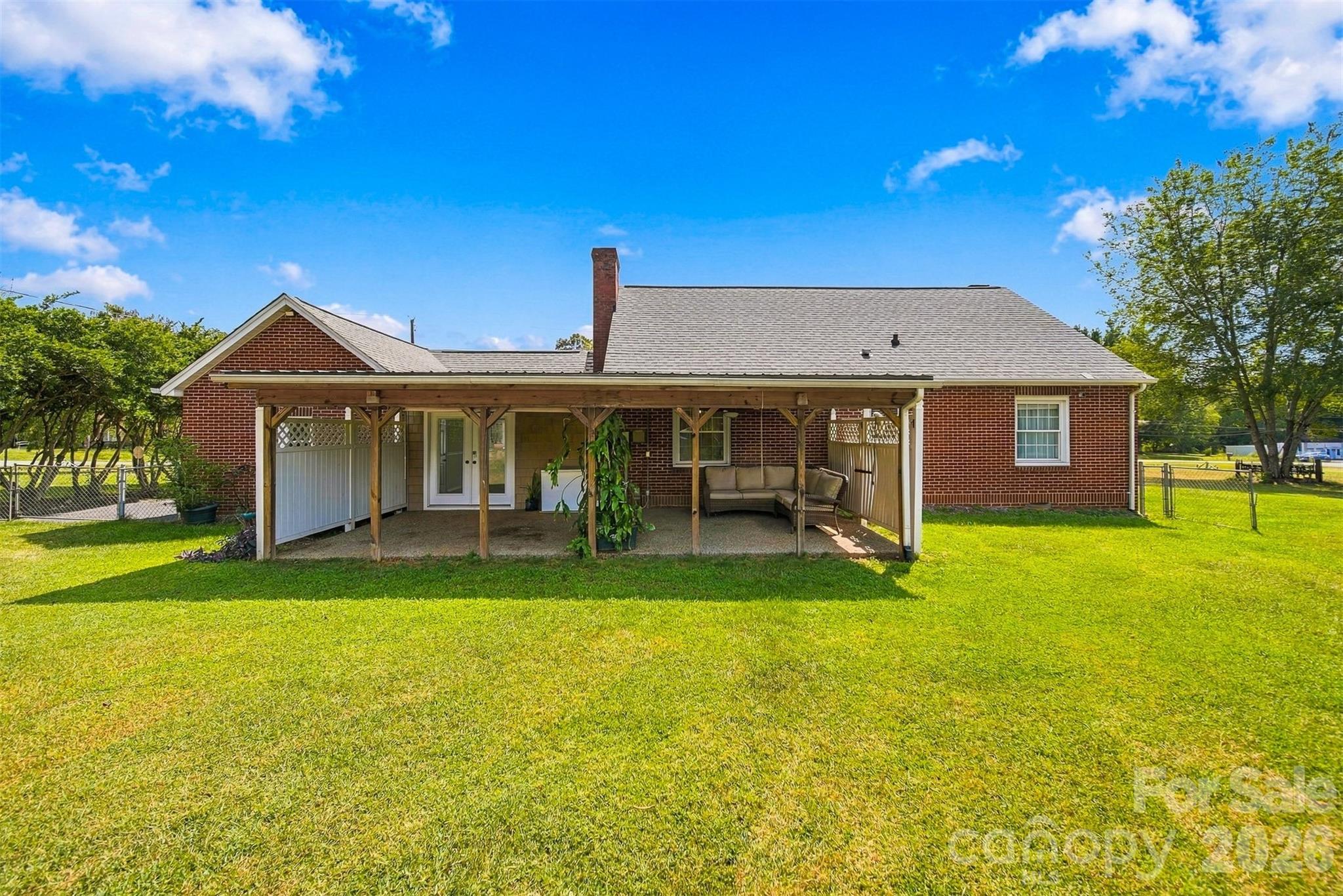 4273 Springs Road