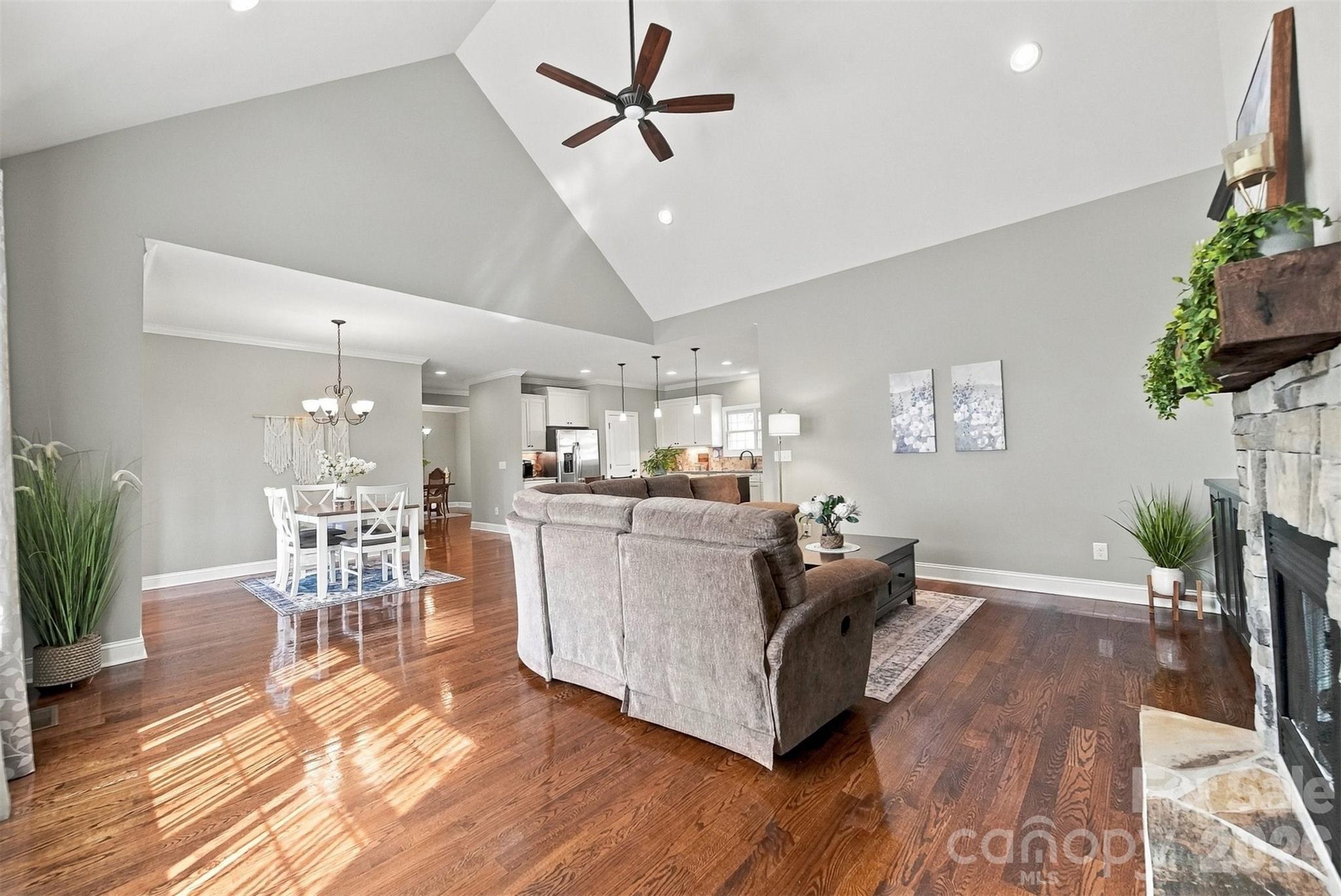 1258 10th Street Place NW