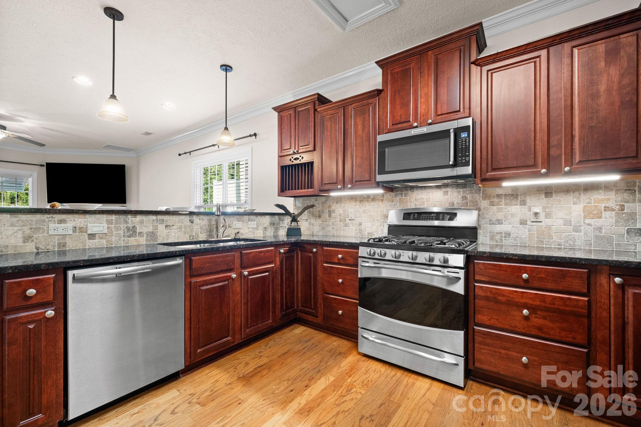4746 Braxton Gate Lane Unit: 8