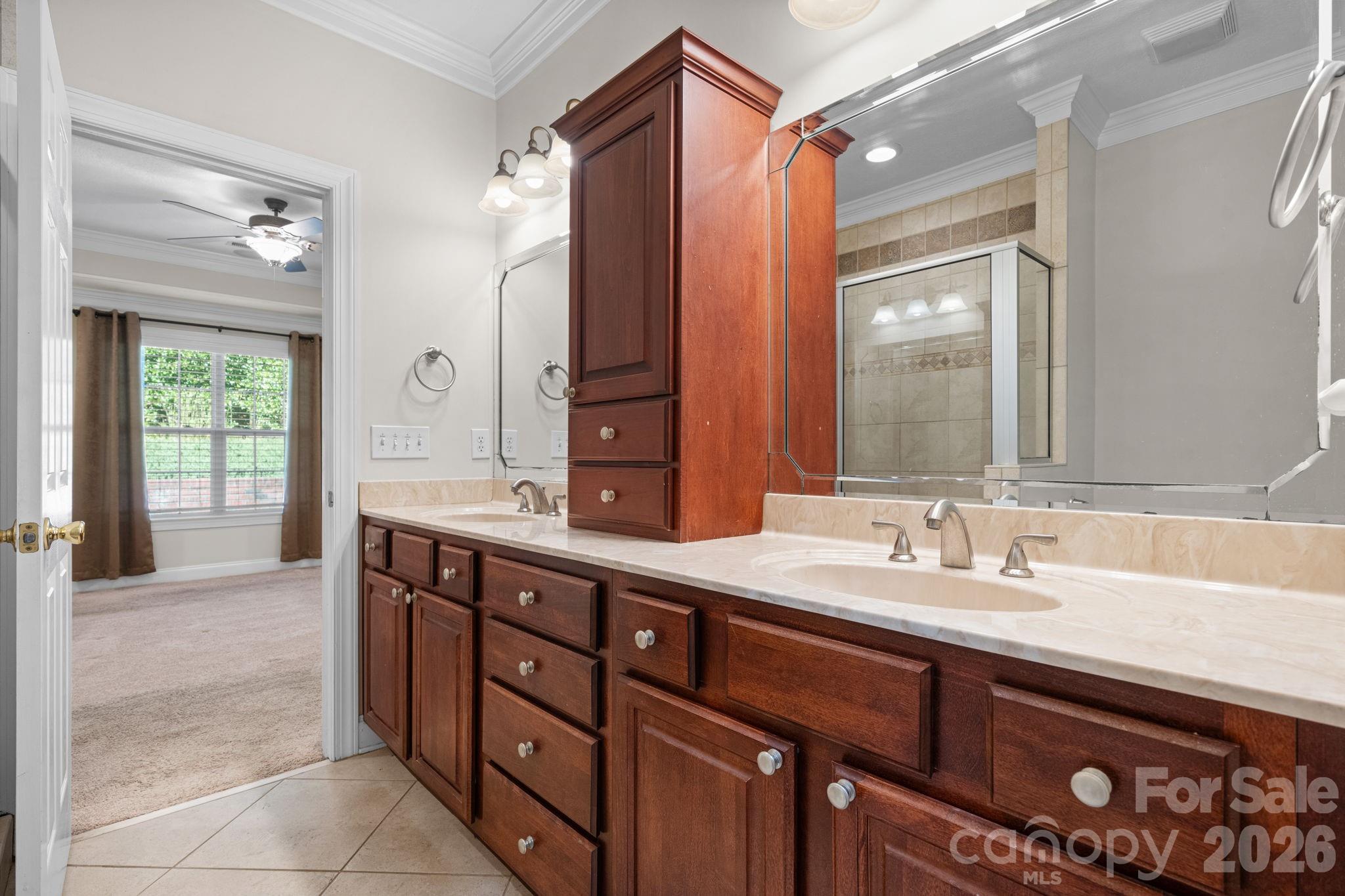 4746 Braxton Gate Lane Unit: 8