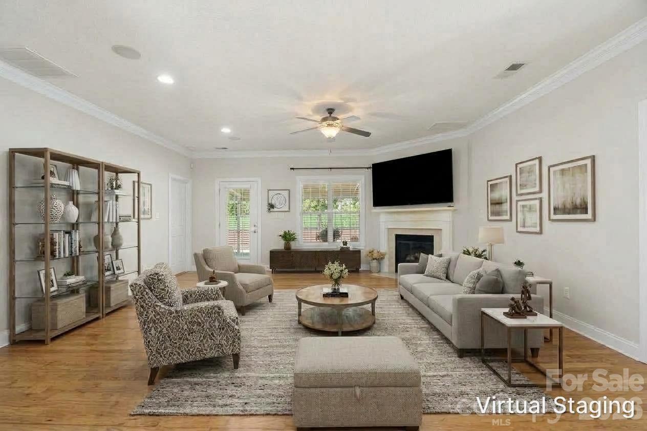 4746 Braxton Gate Lane Unit: 8