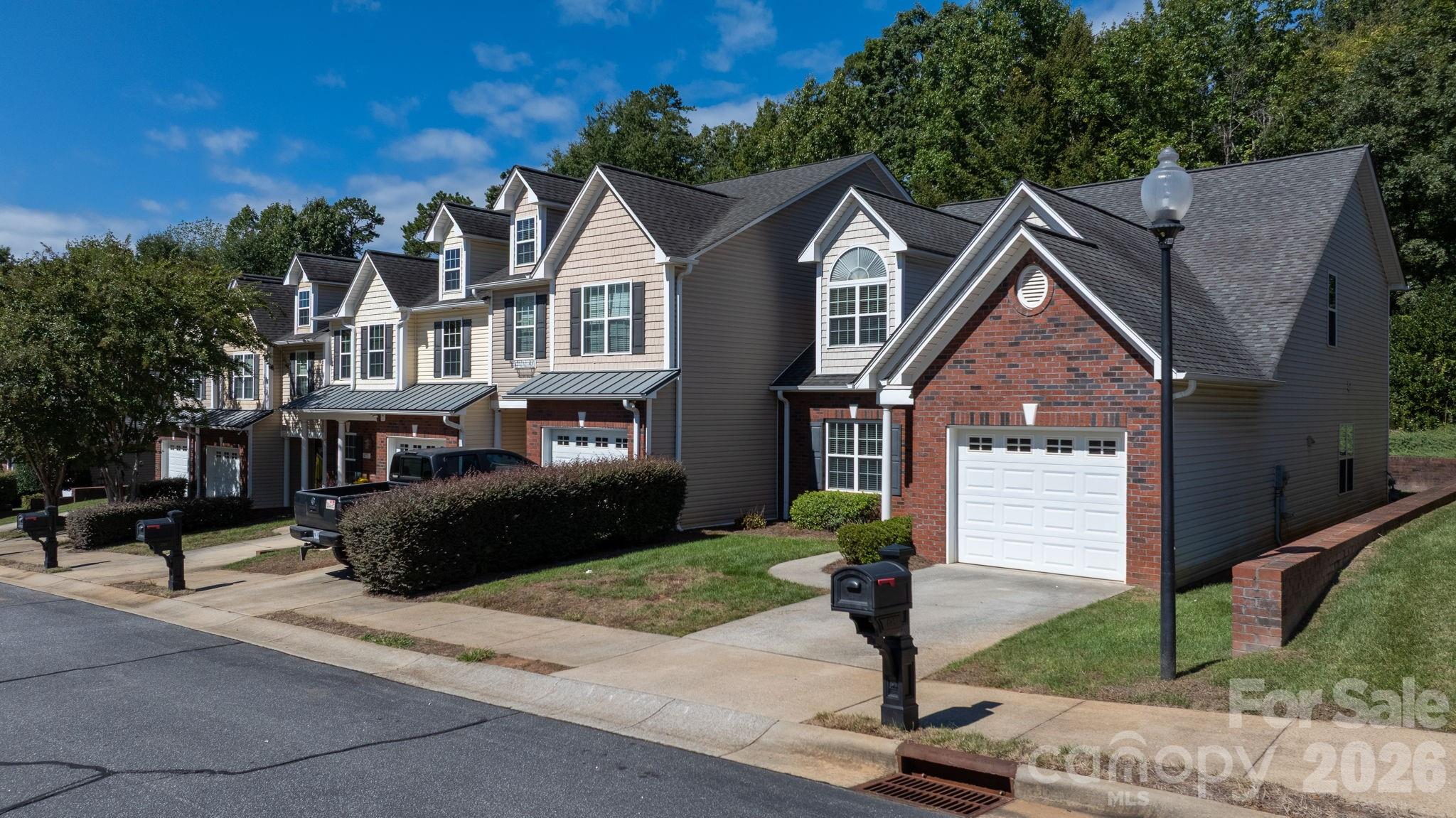 4746 Braxton Gate Lane Unit: 8