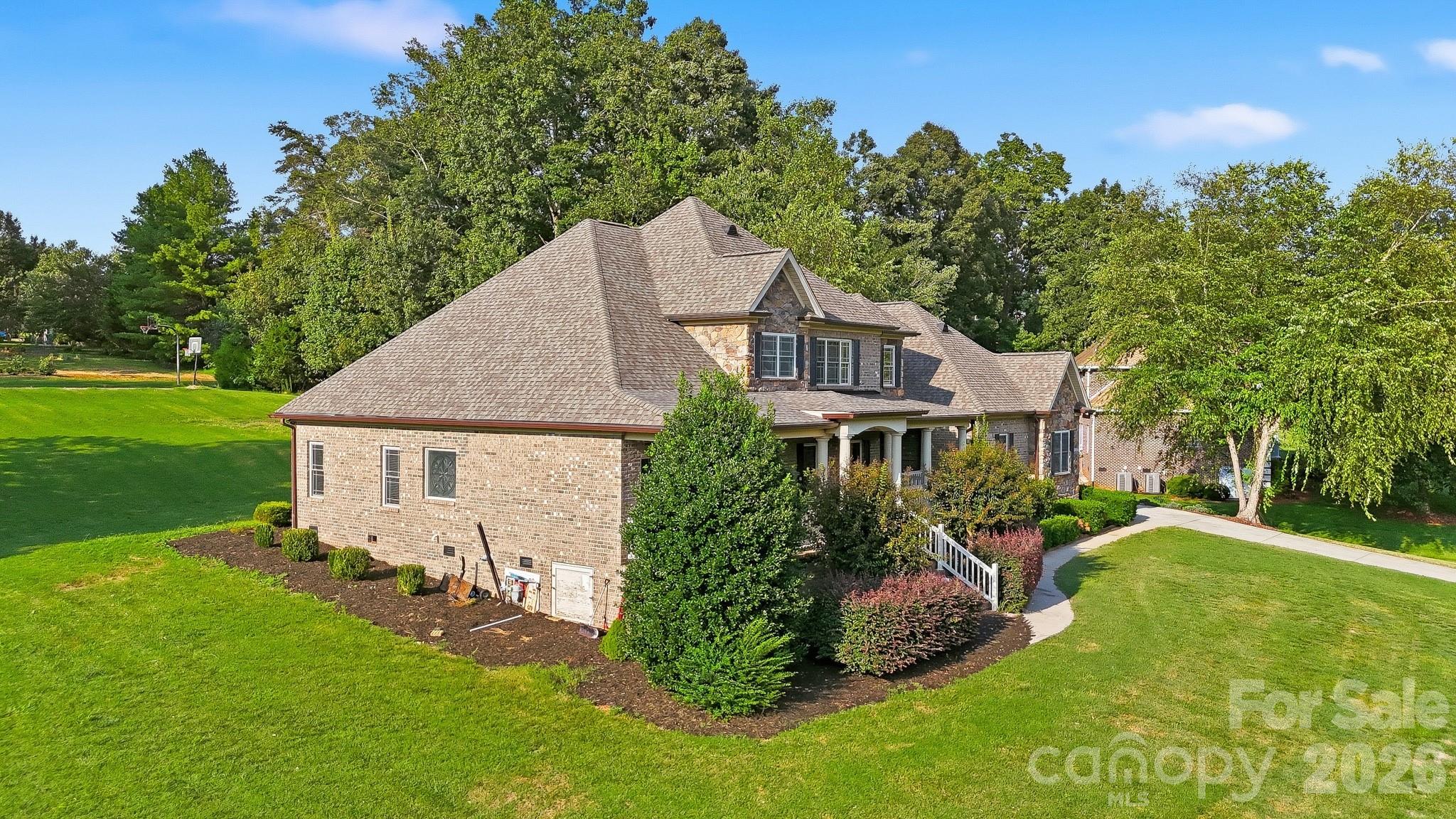 1163 Willow Creek Drive