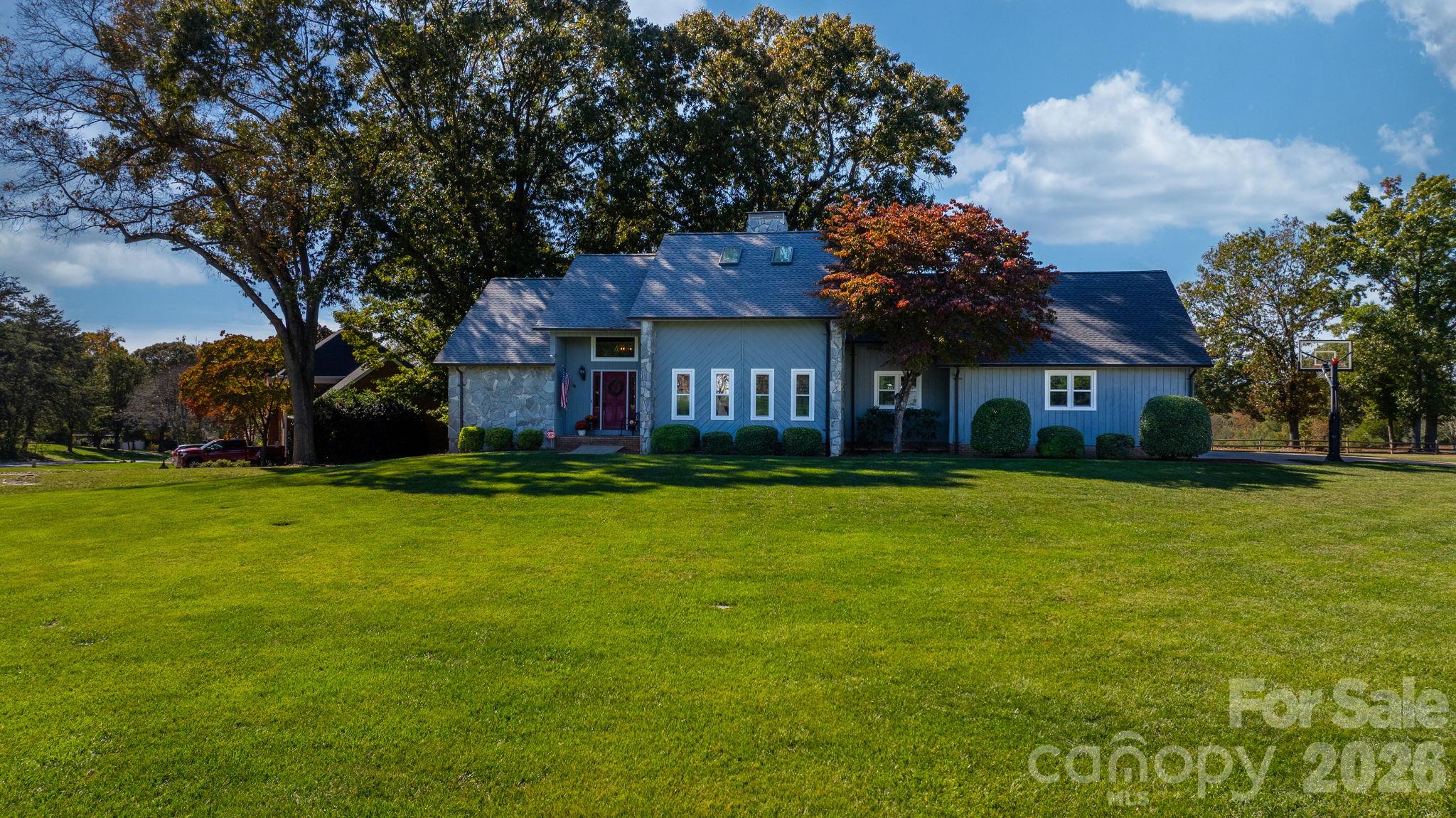 4056 Shadowood Lane