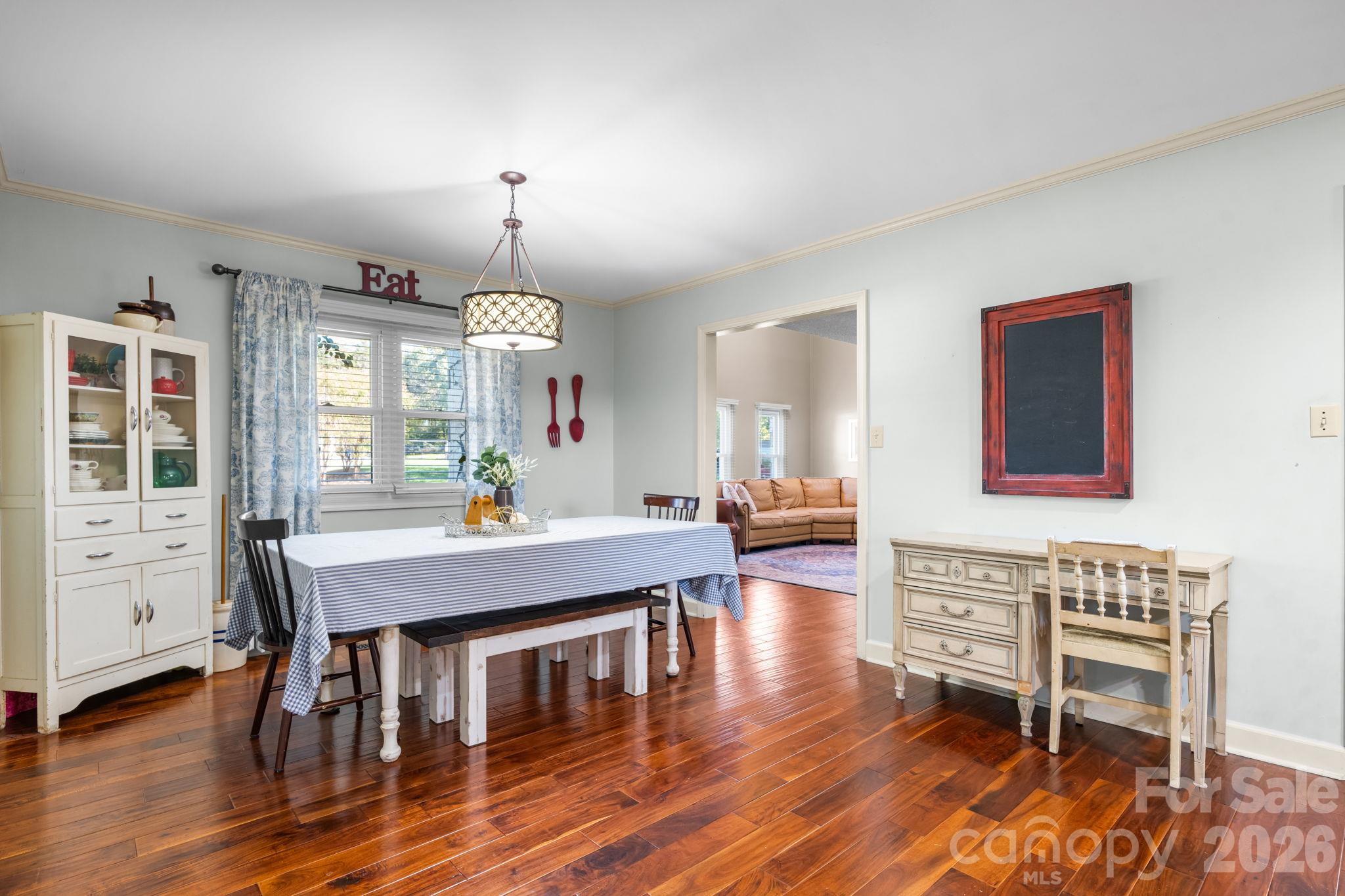 4056 Shadowood Lane