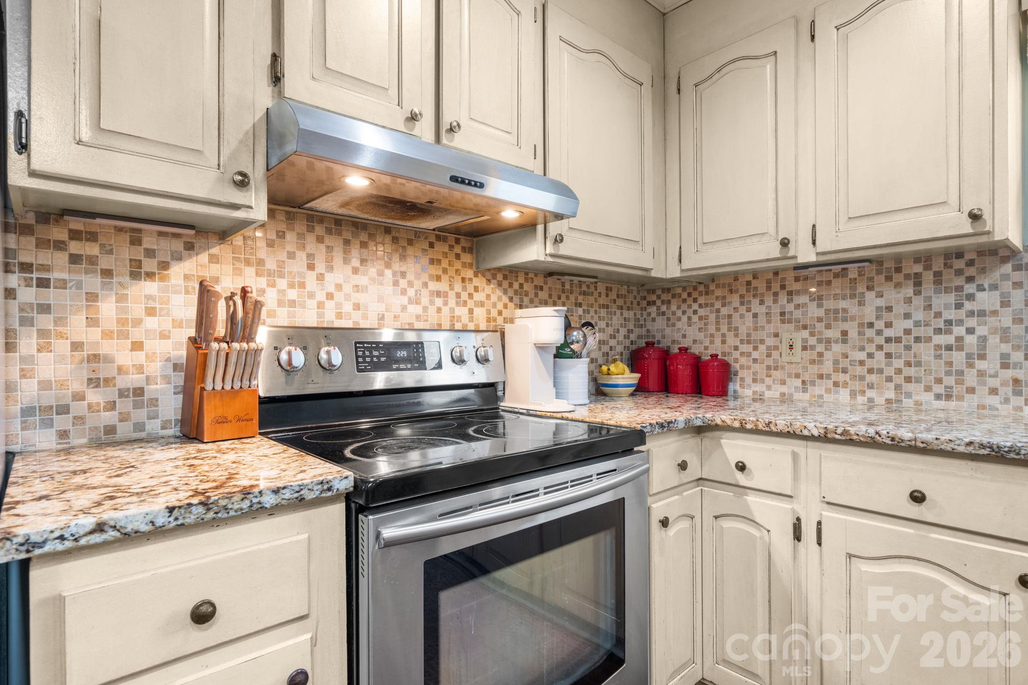 4056 Shadowood Lane