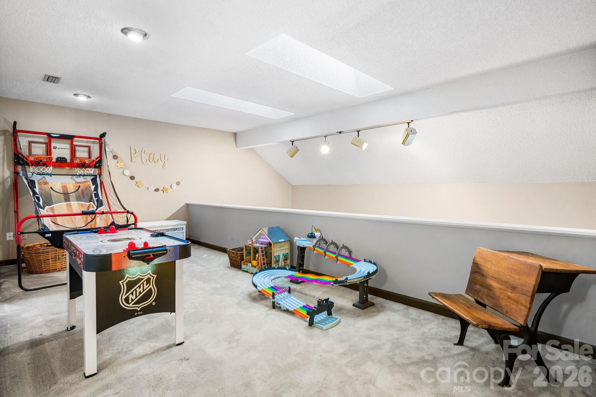 4056 Shadowood Lane