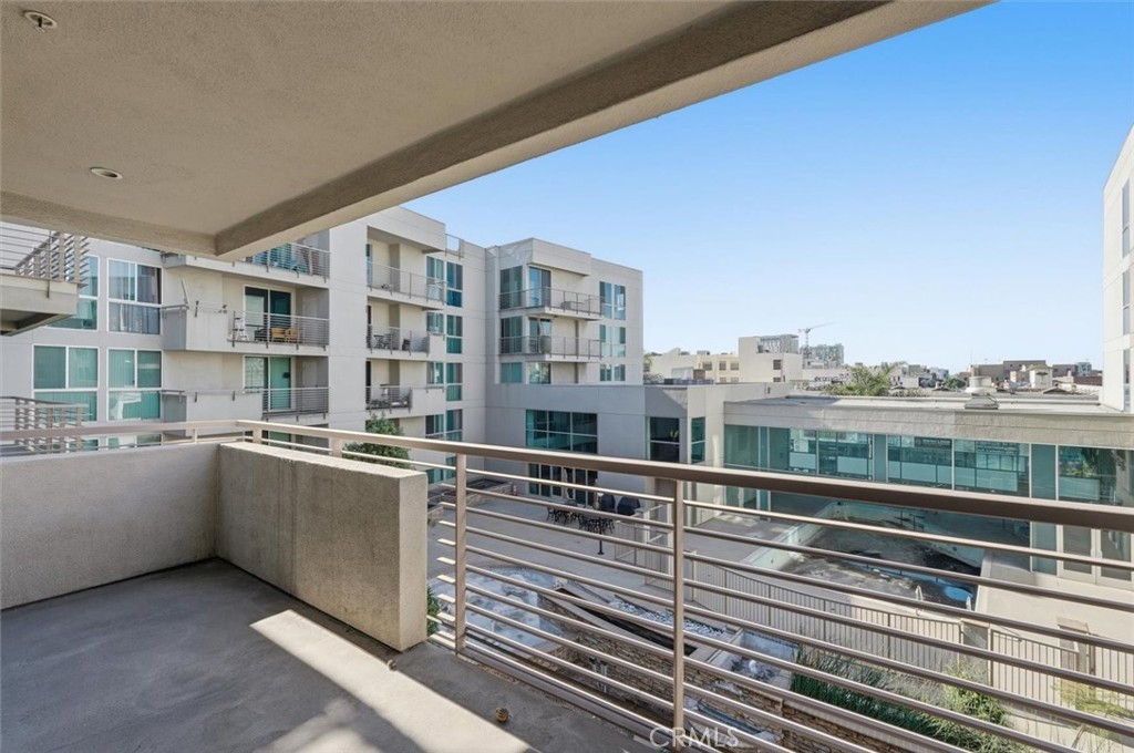 267 S San Pedro 315