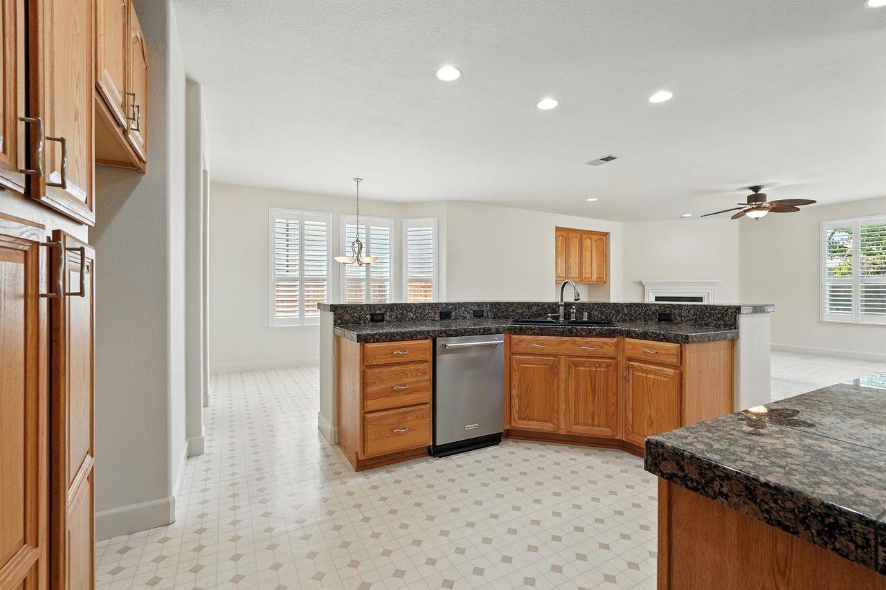 2624 W Pintail Way