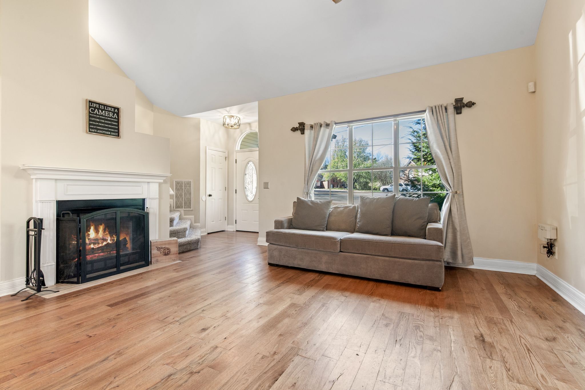 1404 Thrush Ct
