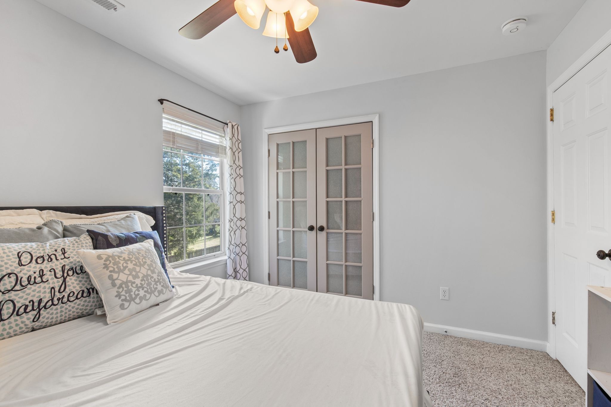 1404 Thrush Ct